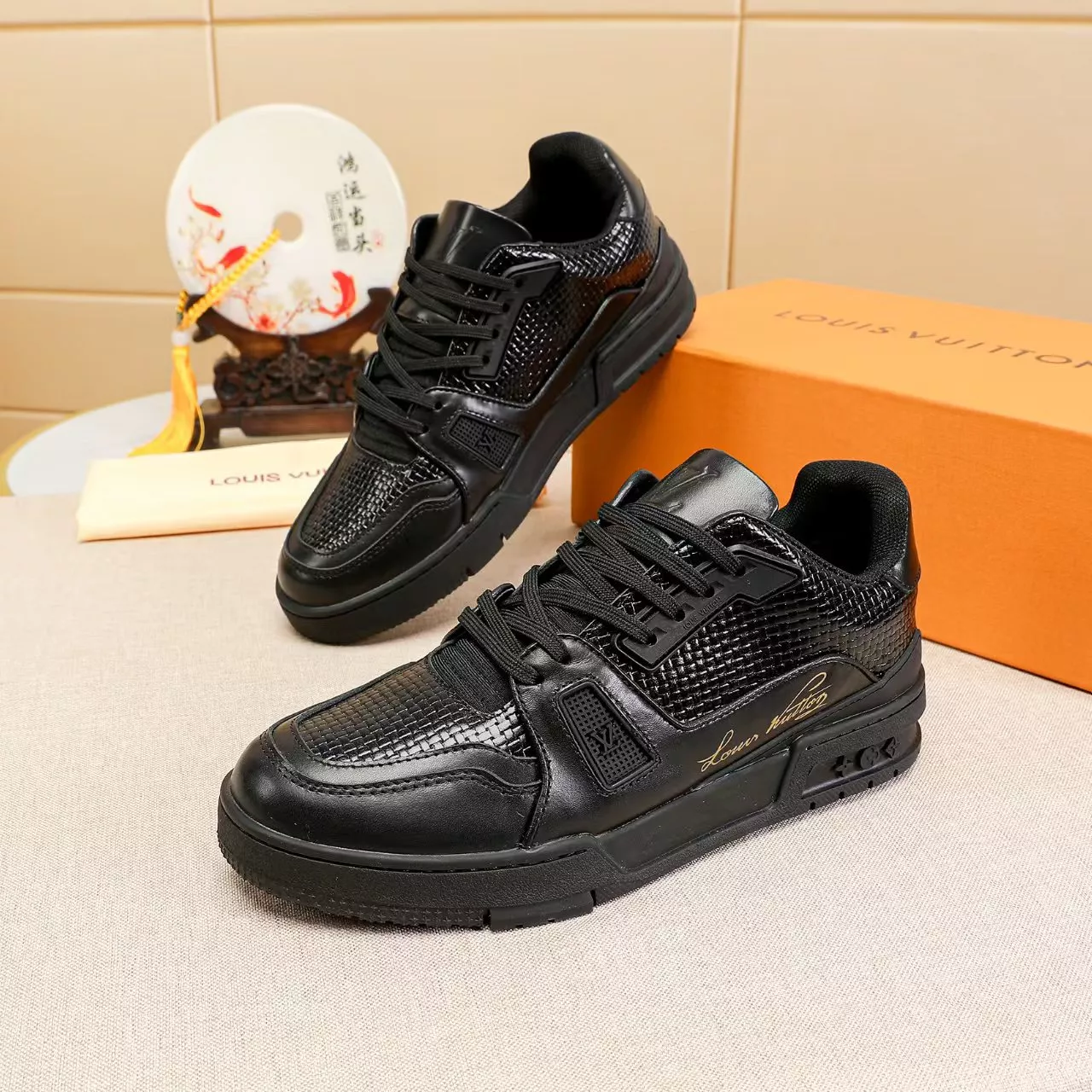 Louis Vuitton Casual Shoes For Men EasyMatch 2409