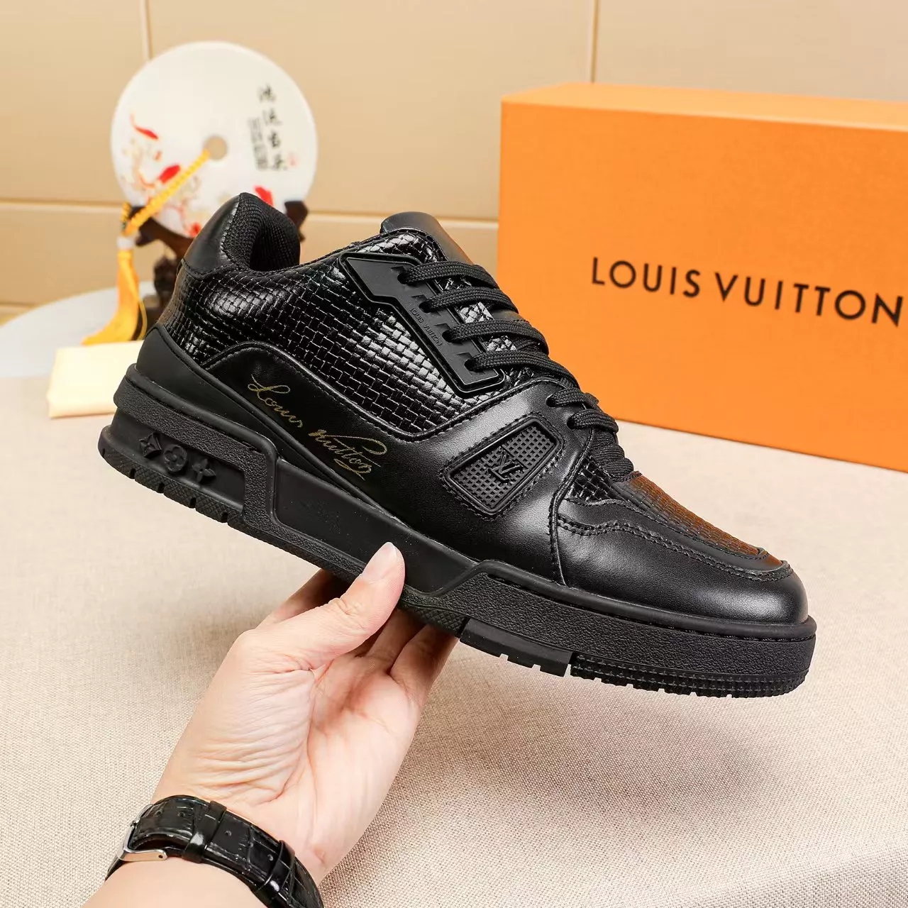 Louis Vuitton Casual Shoes For Men EasyMatch 2409