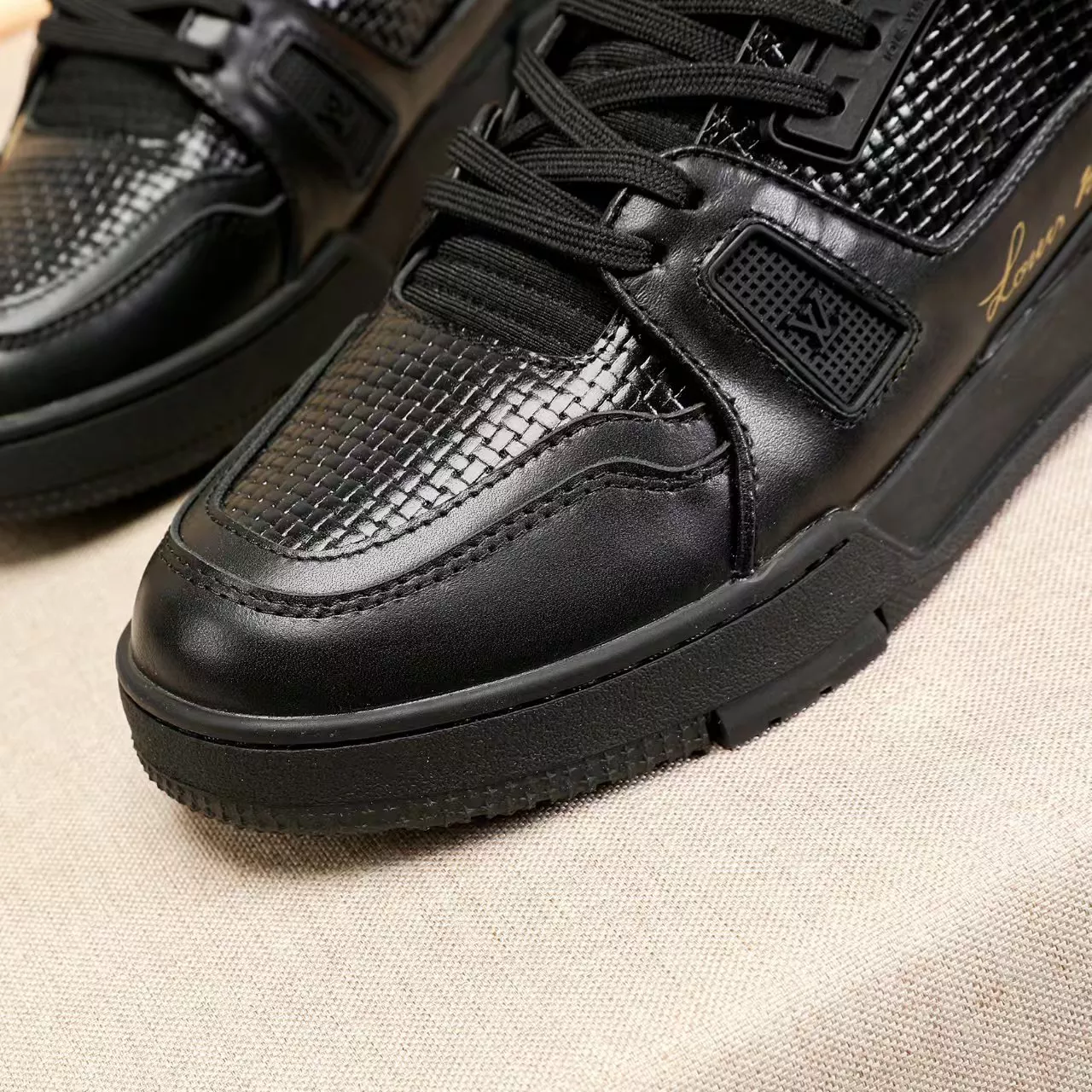 Louis Vuitton Casual Shoes For Men EasyMatch 2409