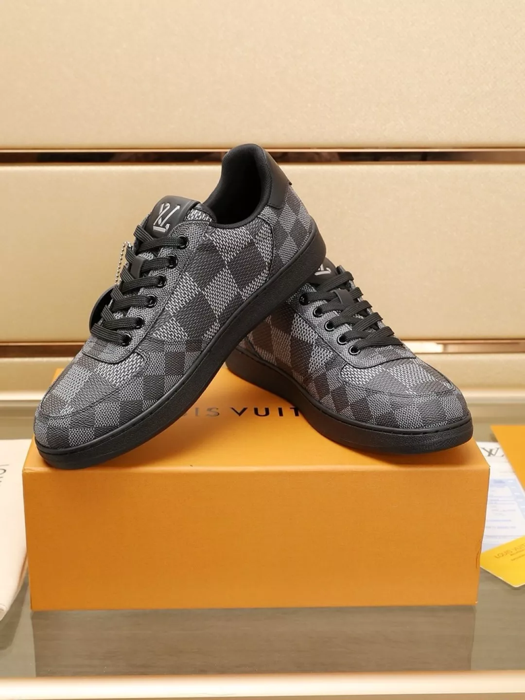 Louis Vuitton Casual Shoes For Men Efficient 9434
