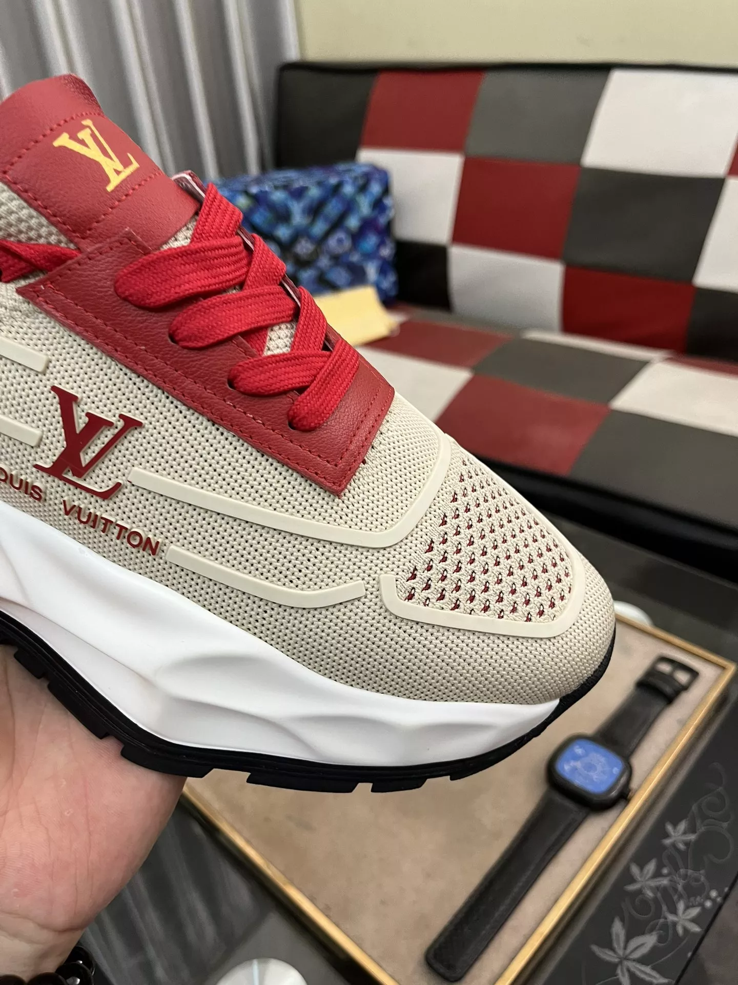 Louis Vuitton Casual Shoes For Men Elegant 2360