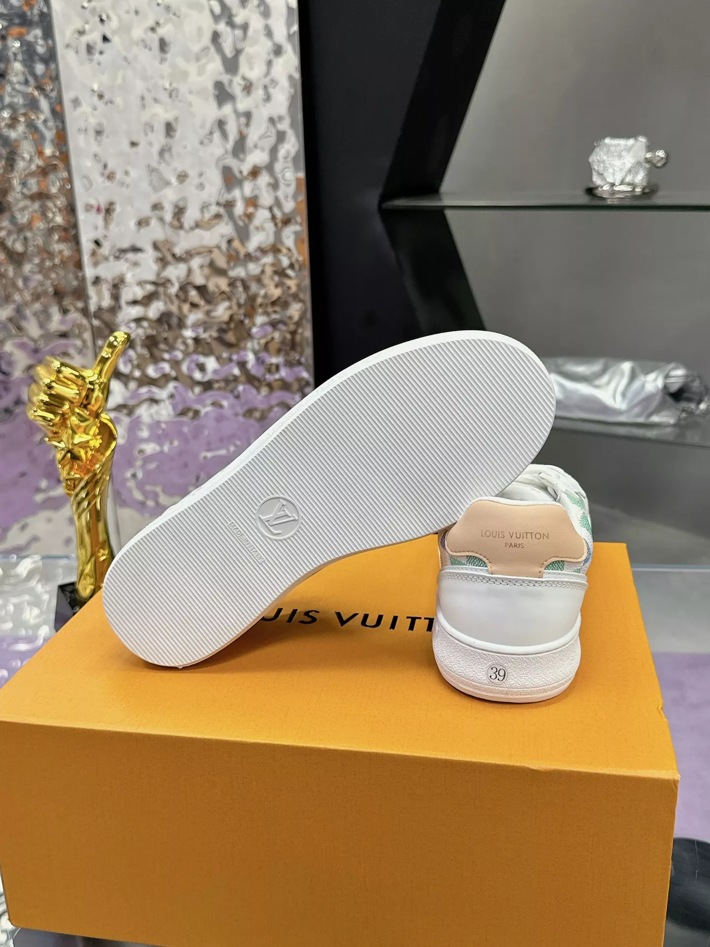 Louis Vuitton Casual Shoes For Men EyeCatching 9259