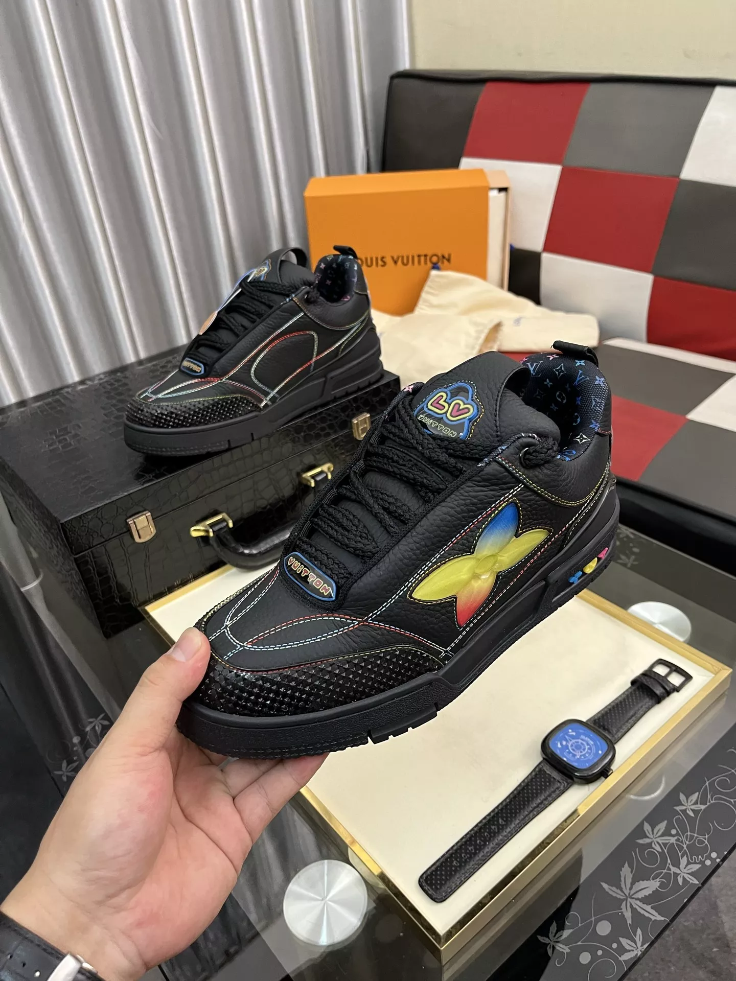 Louis Vuitton Casual Shoes For Men Fashionable 6184