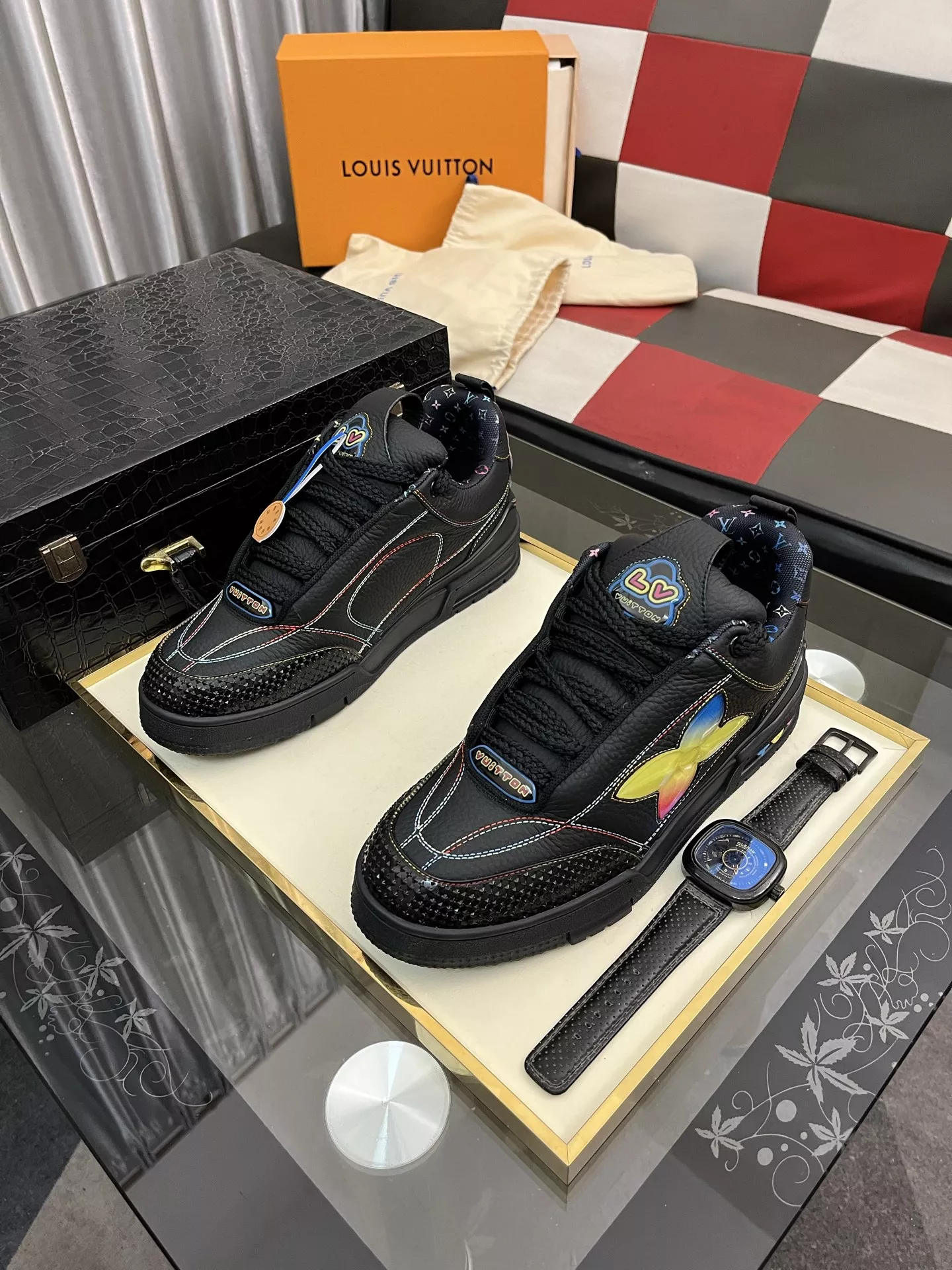 Louis Vuitton Casual Shoes For Men Fashionable 6184