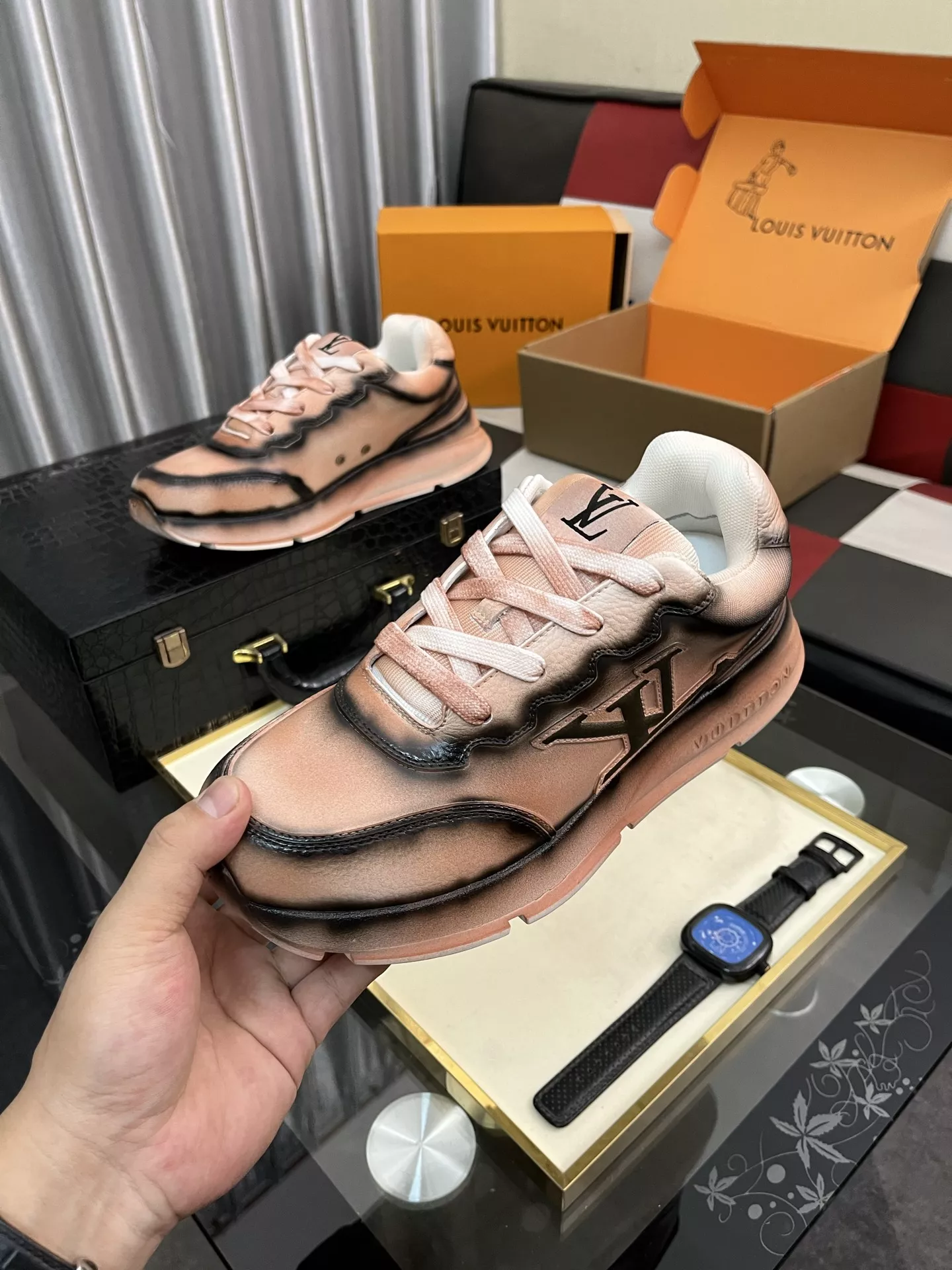 Louis Vuitton Casual Shoes For Men Flexible 6832