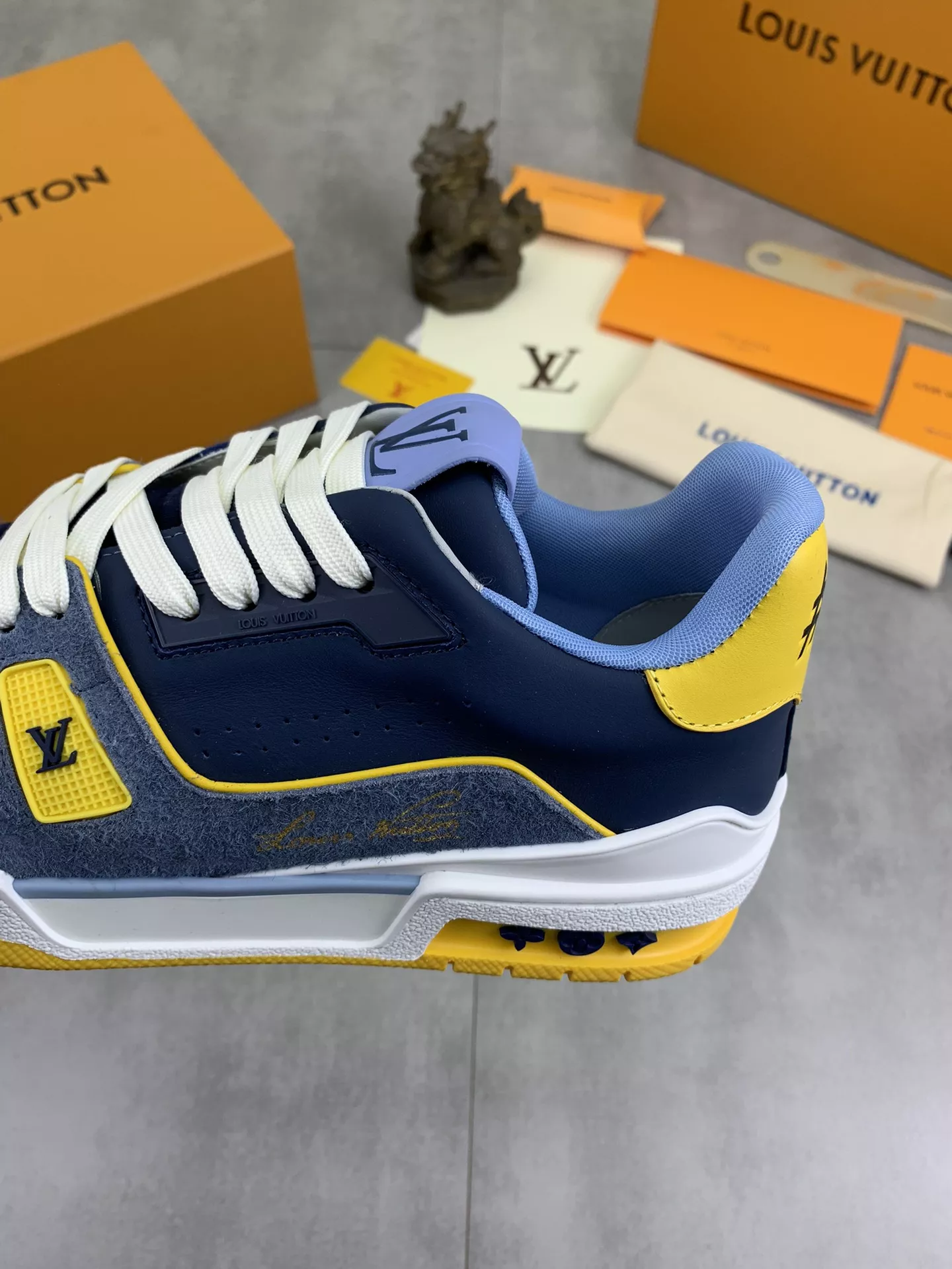 Louis Vuitton Casual Shoes For Men Functional 518