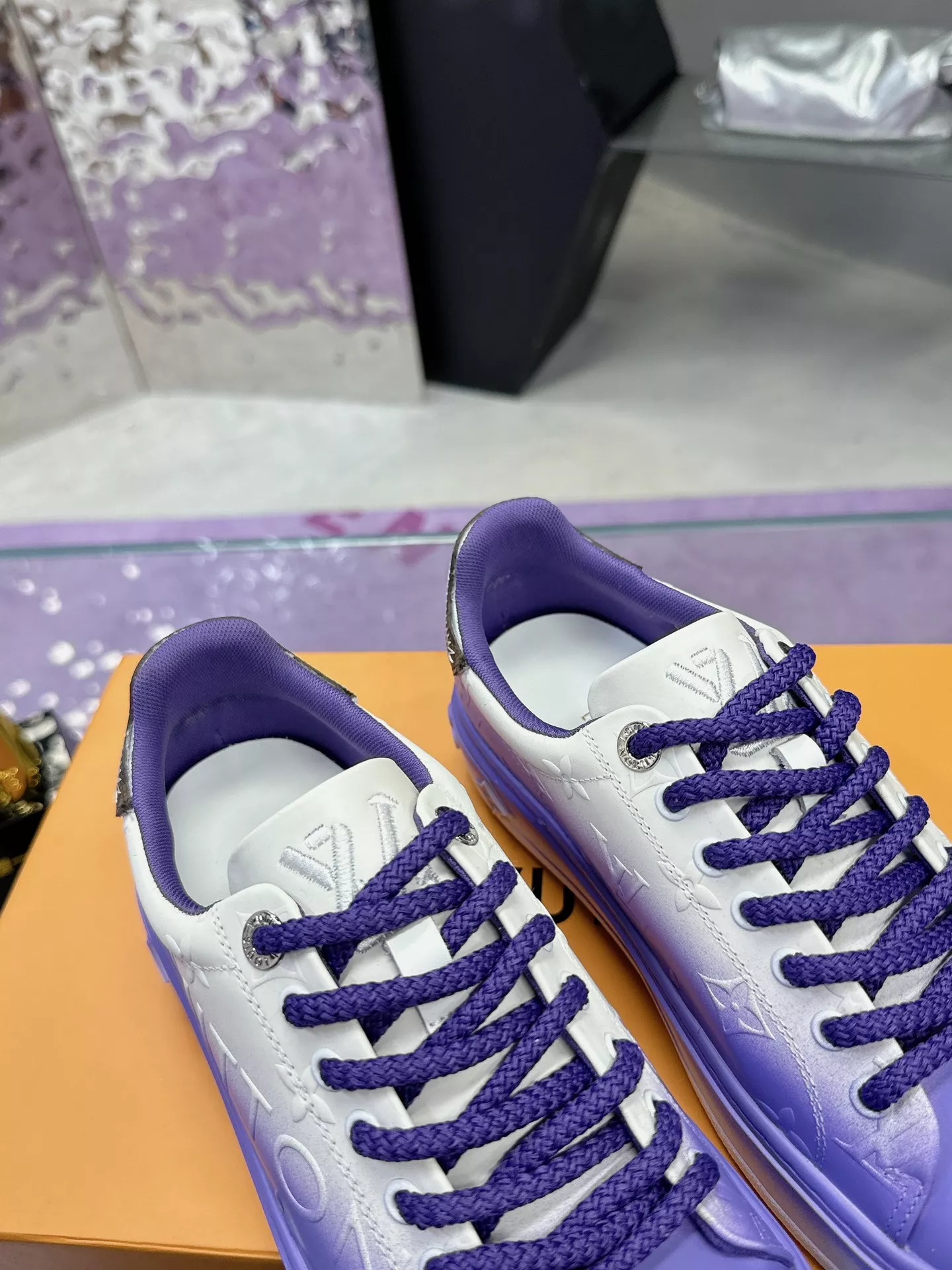 Louis Vuitton Casual Shoes For Men GoAnywhere 7572