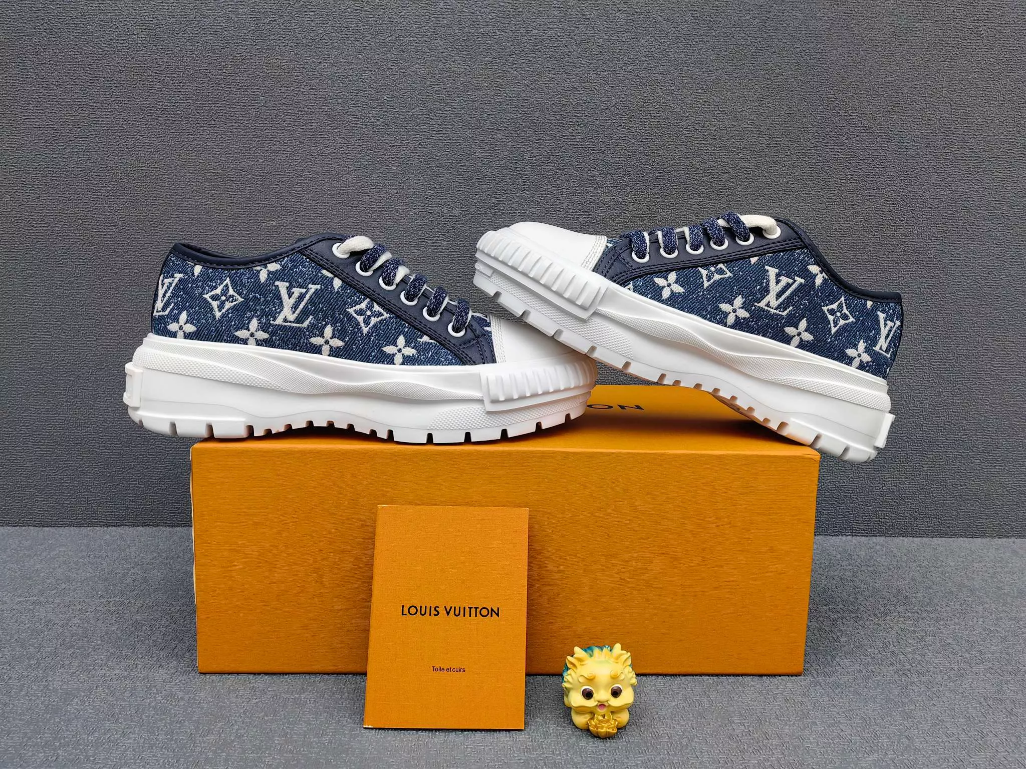 Louis Vuitton Casual Shoes For Men GoodFit 3163