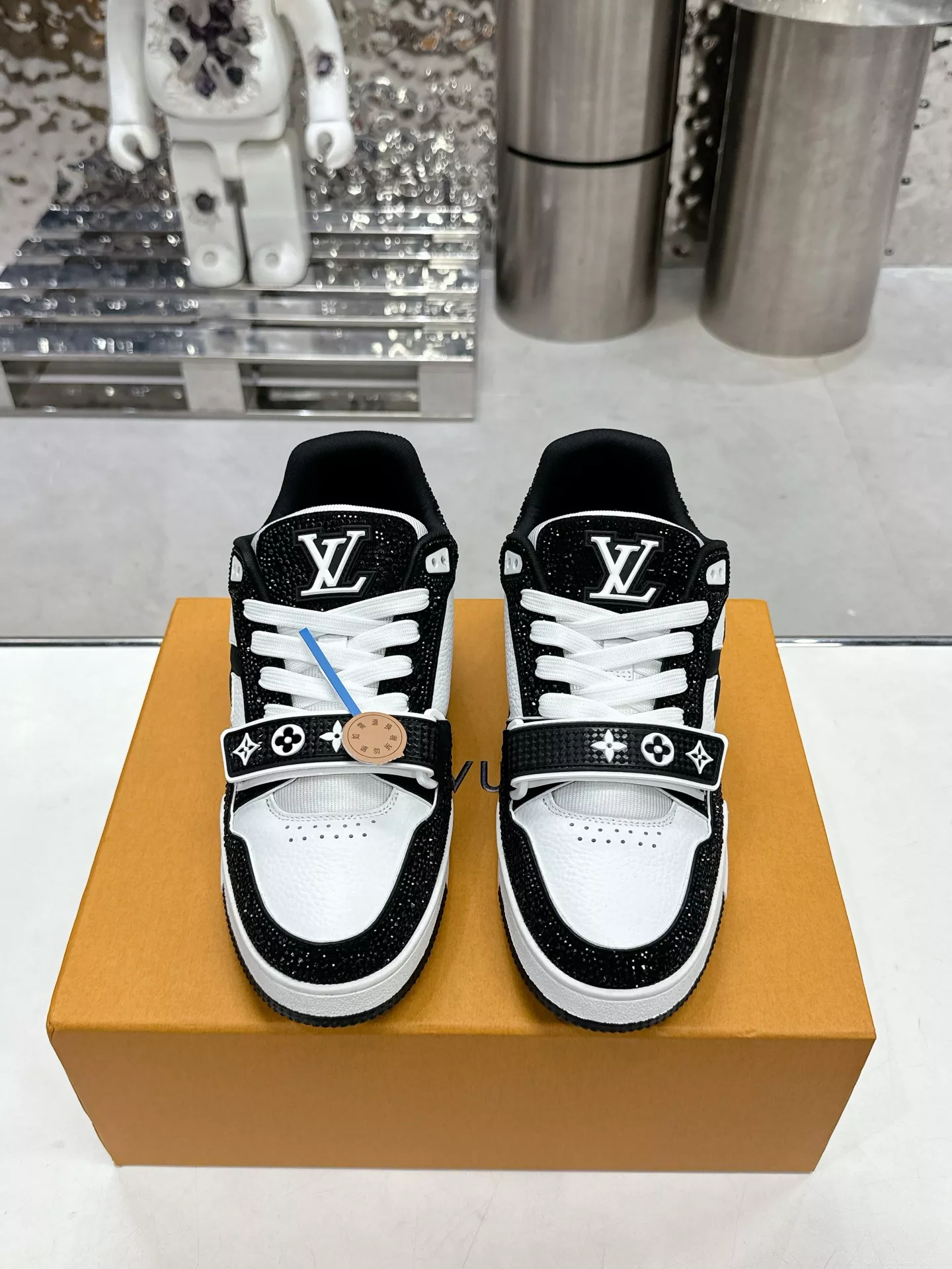 Louis Vuitton Casual Shoes For Men GoodFit 5503