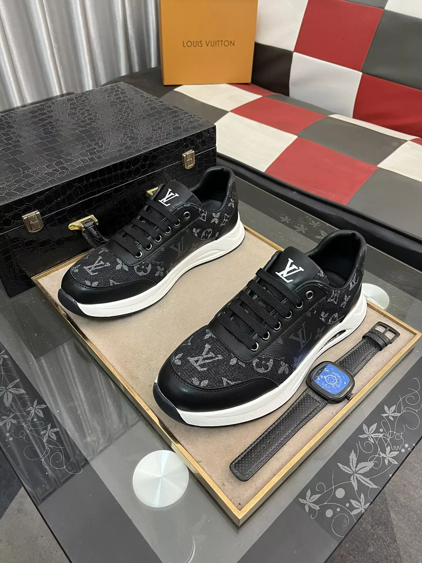 Louis Vuitton Casual Shoes For Men Minimalist 443