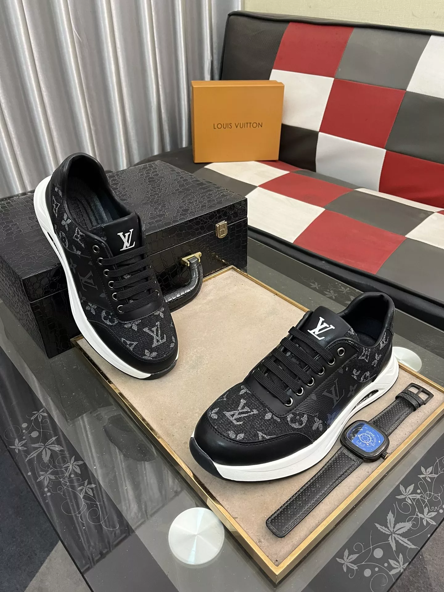 Louis Vuitton Casual Shoes For Men Minimalist 443