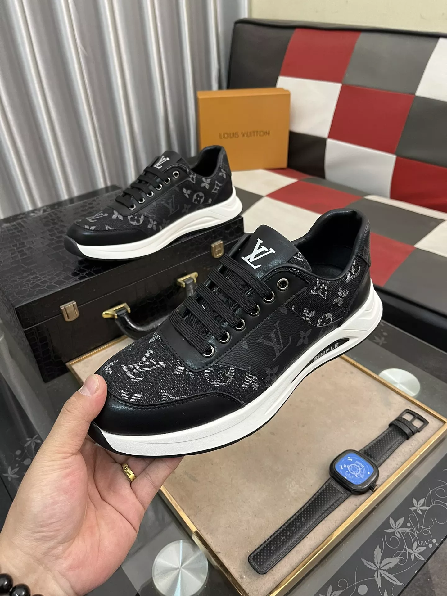 Louis Vuitton Casual Shoes For Men Minimalist 443