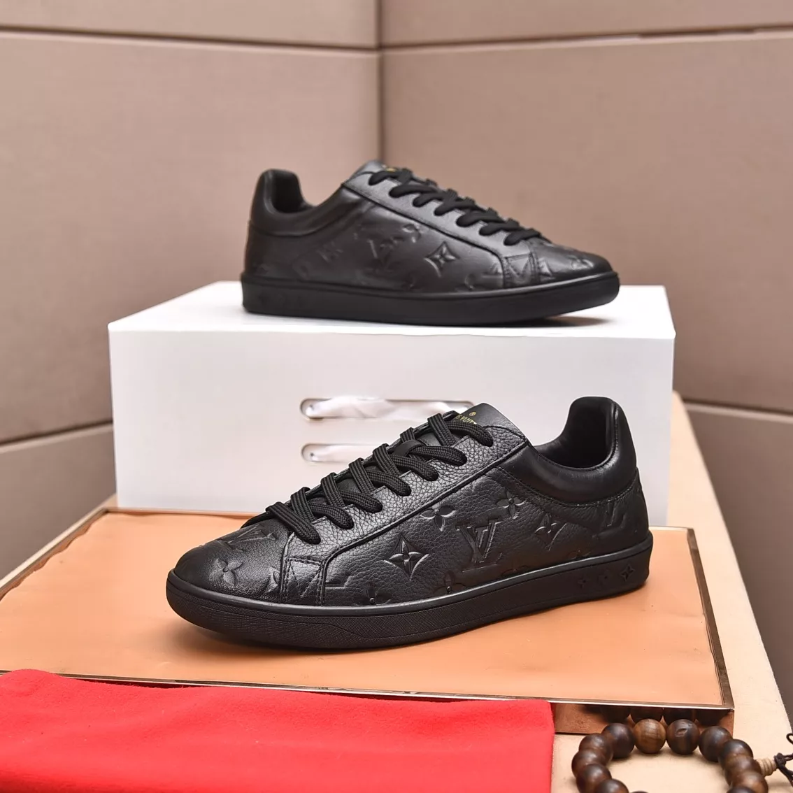 Louis Vuitton Casual Shoes For Men Minimalist 5488