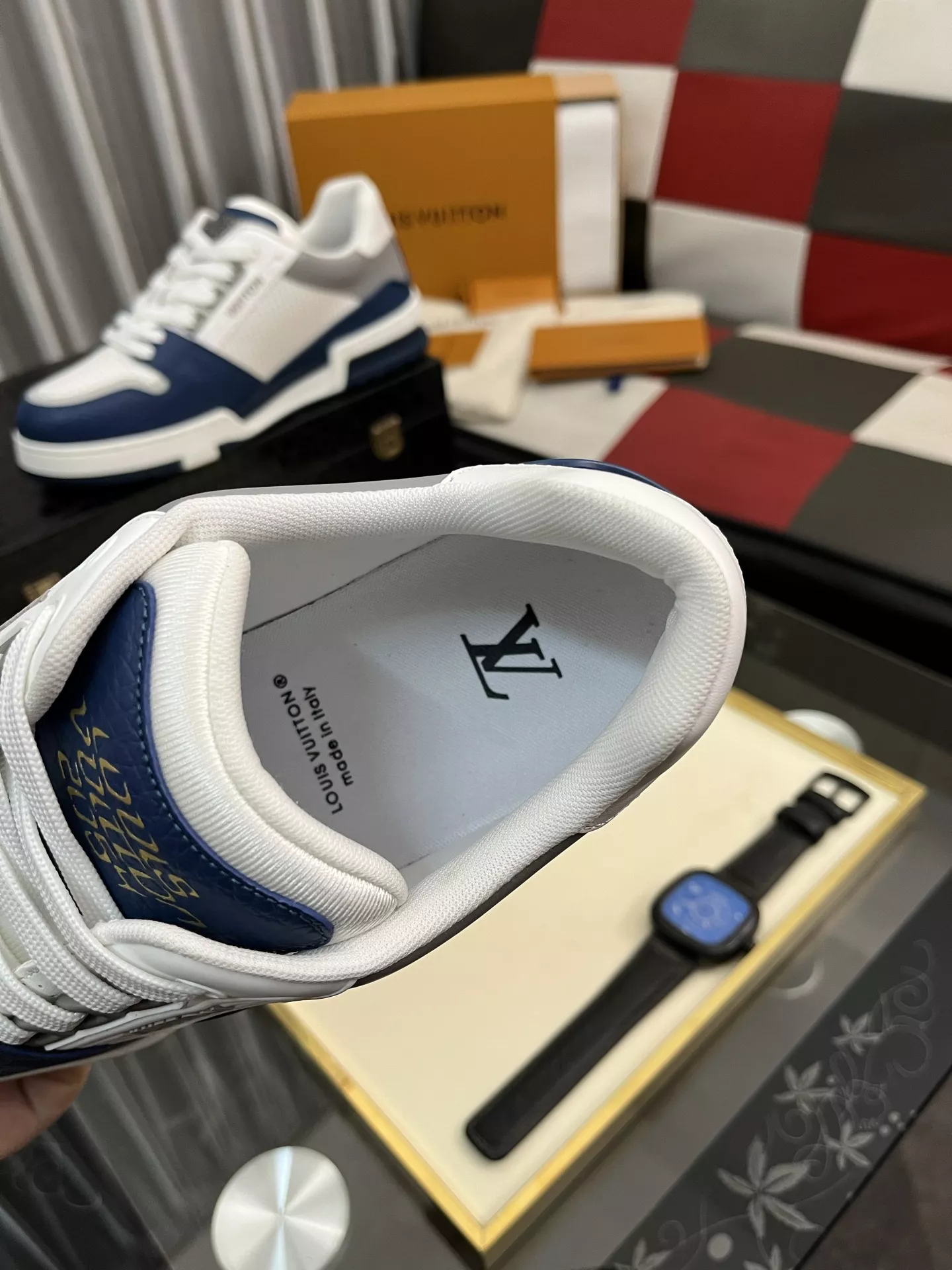 Louis Vuitton Casual Shoes For Men Minimalist 9719