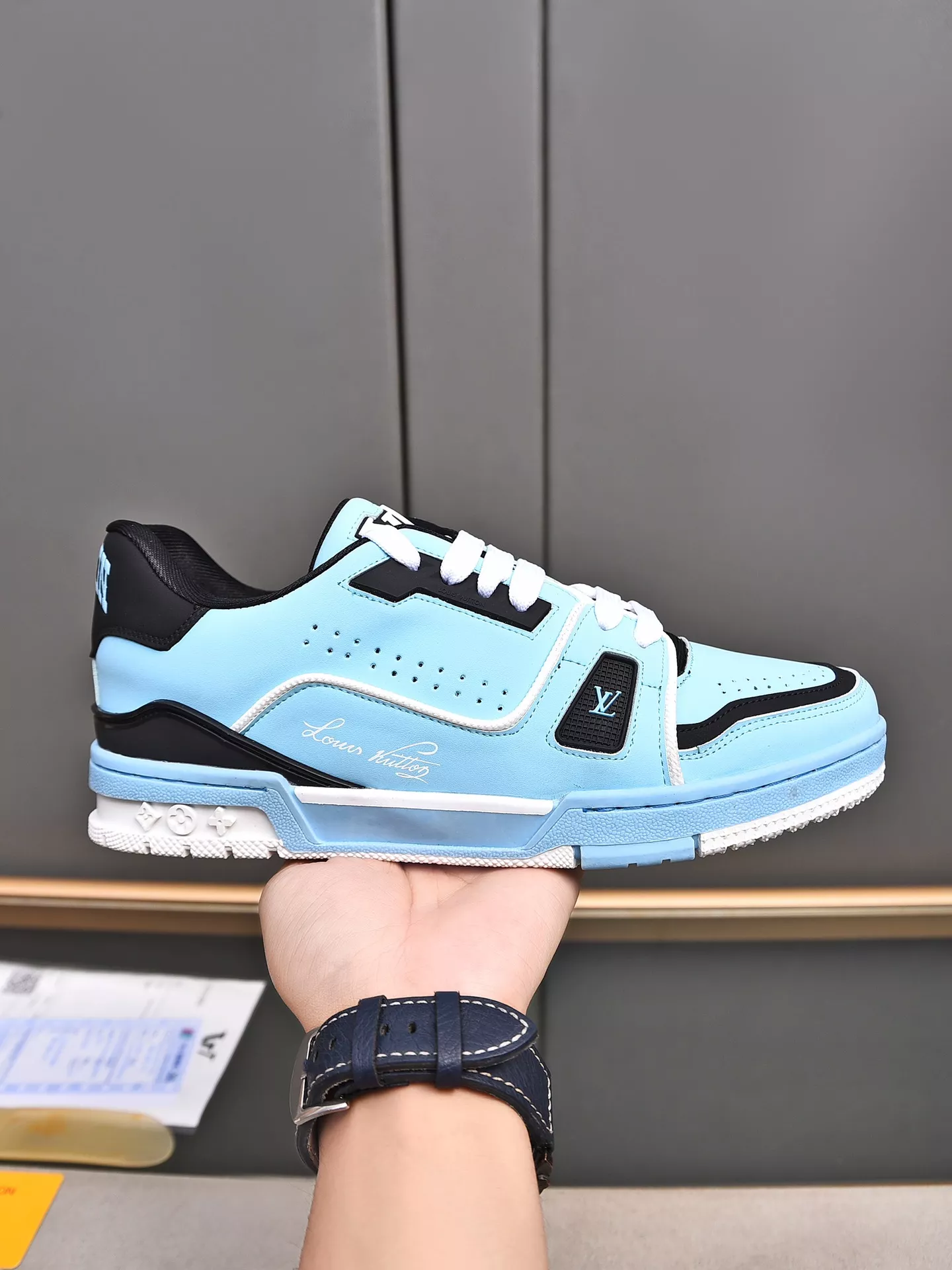 Louis Vuitton Casual Shoes For Men Modern 364