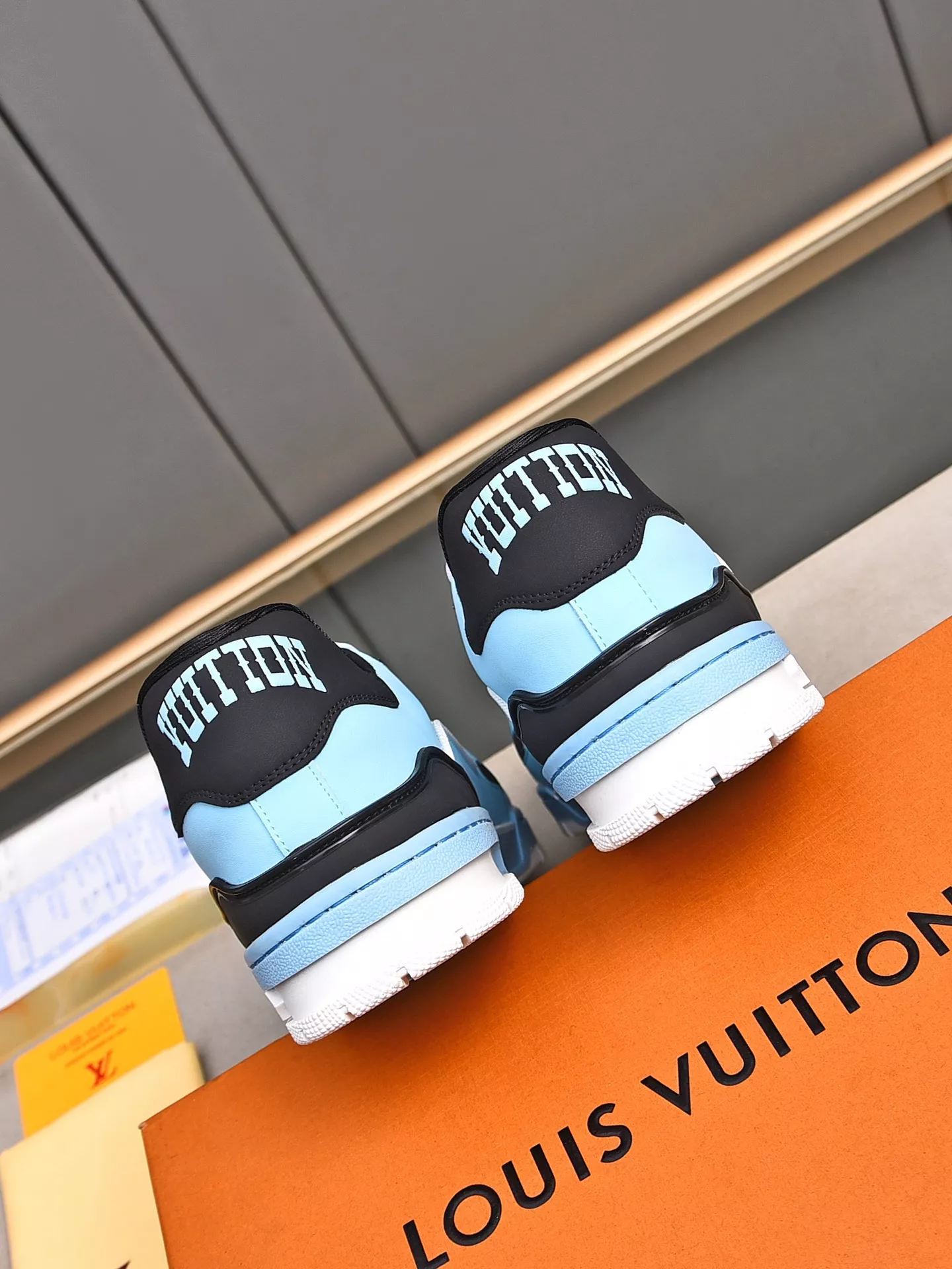 Louis Vuitton Casual Shoes For Men Modern 364