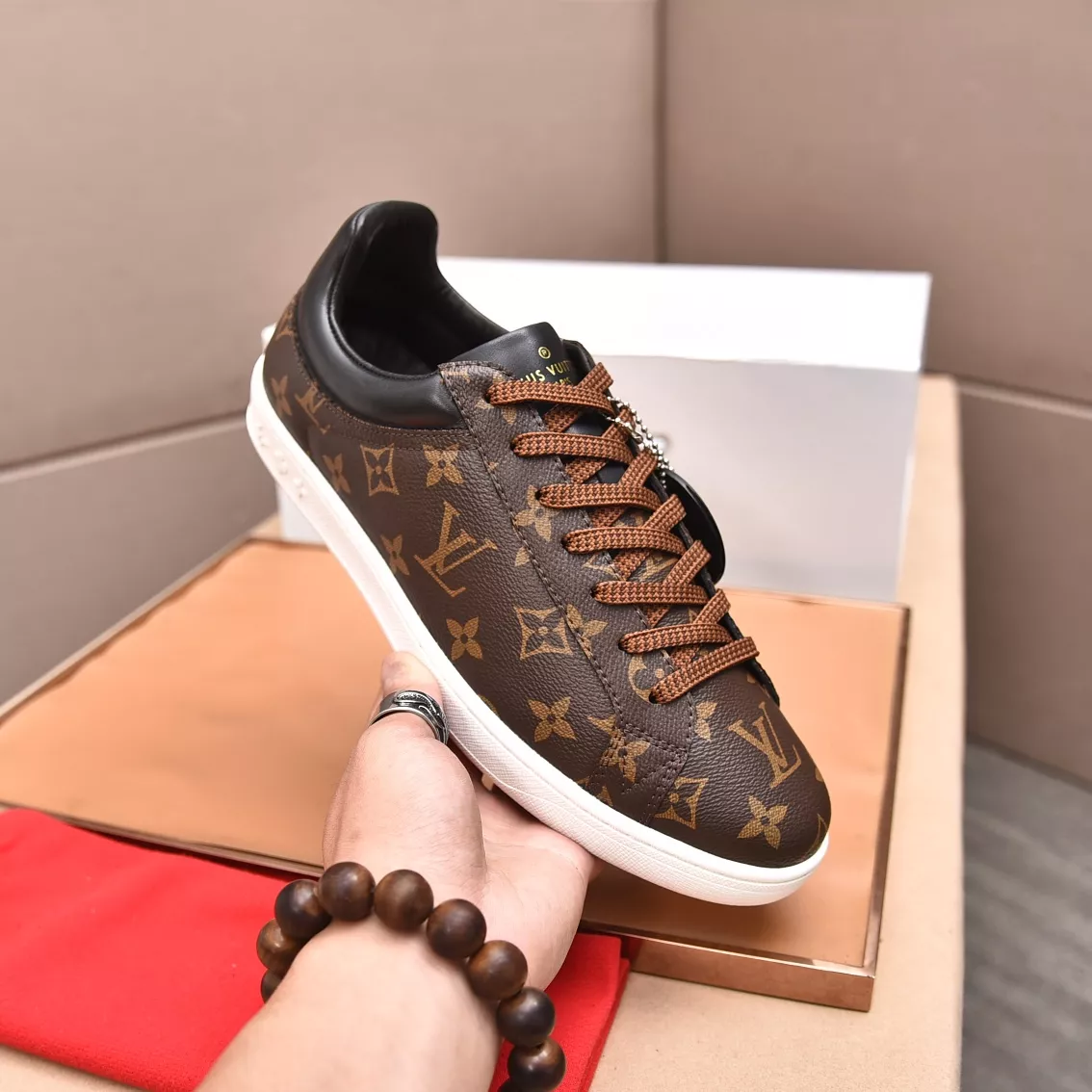 Louis Vuitton Casual Shoes For Men Modern 3682