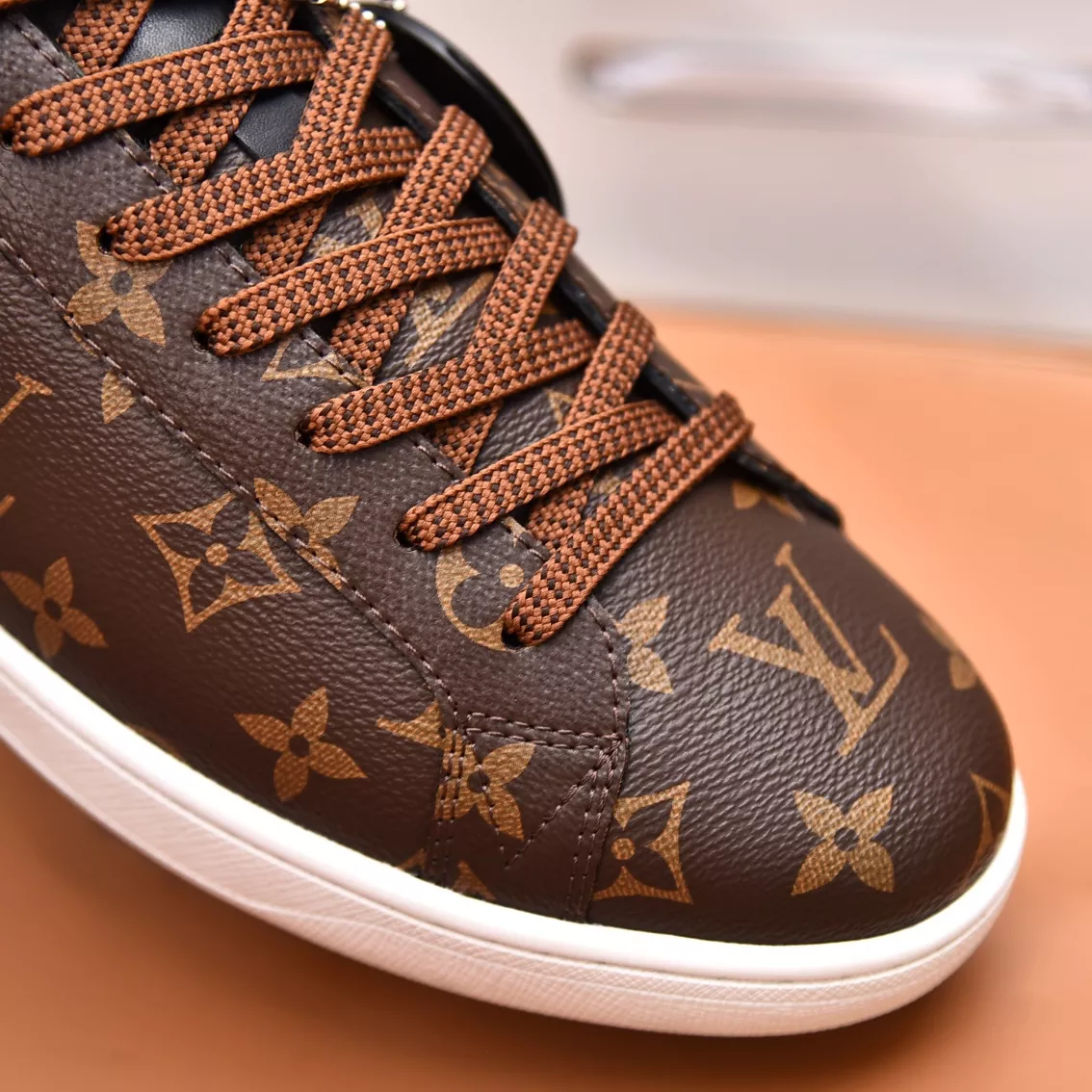 Louis Vuitton Casual Shoes For Men Modern 3682