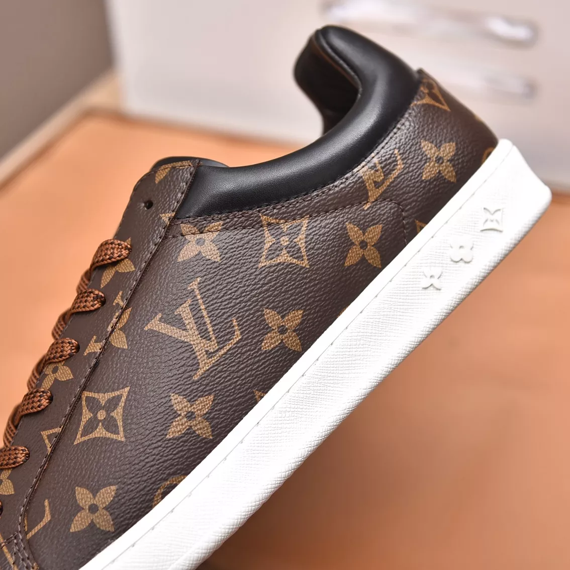 Louis Vuitton Casual Shoes For Men Modern 3682