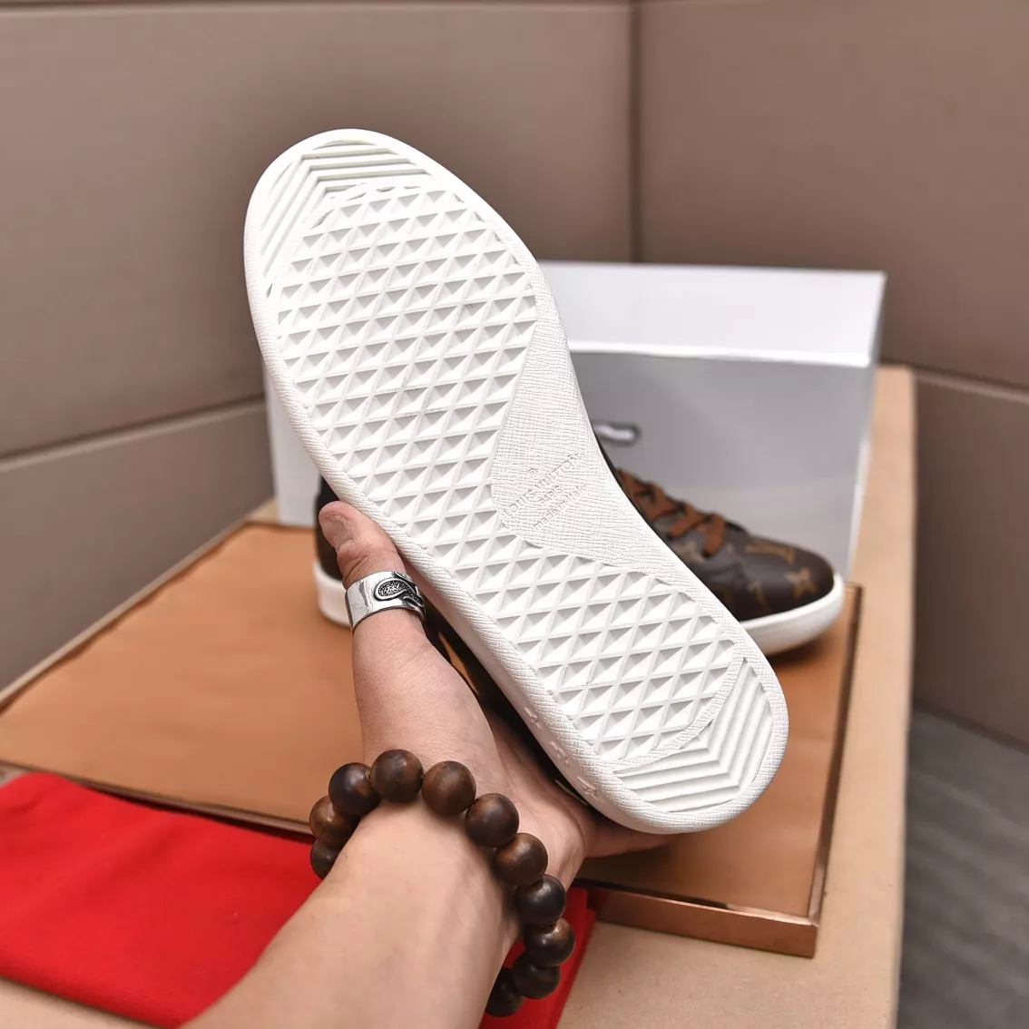 Louis Vuitton Casual Shoes For Men Modern 3682