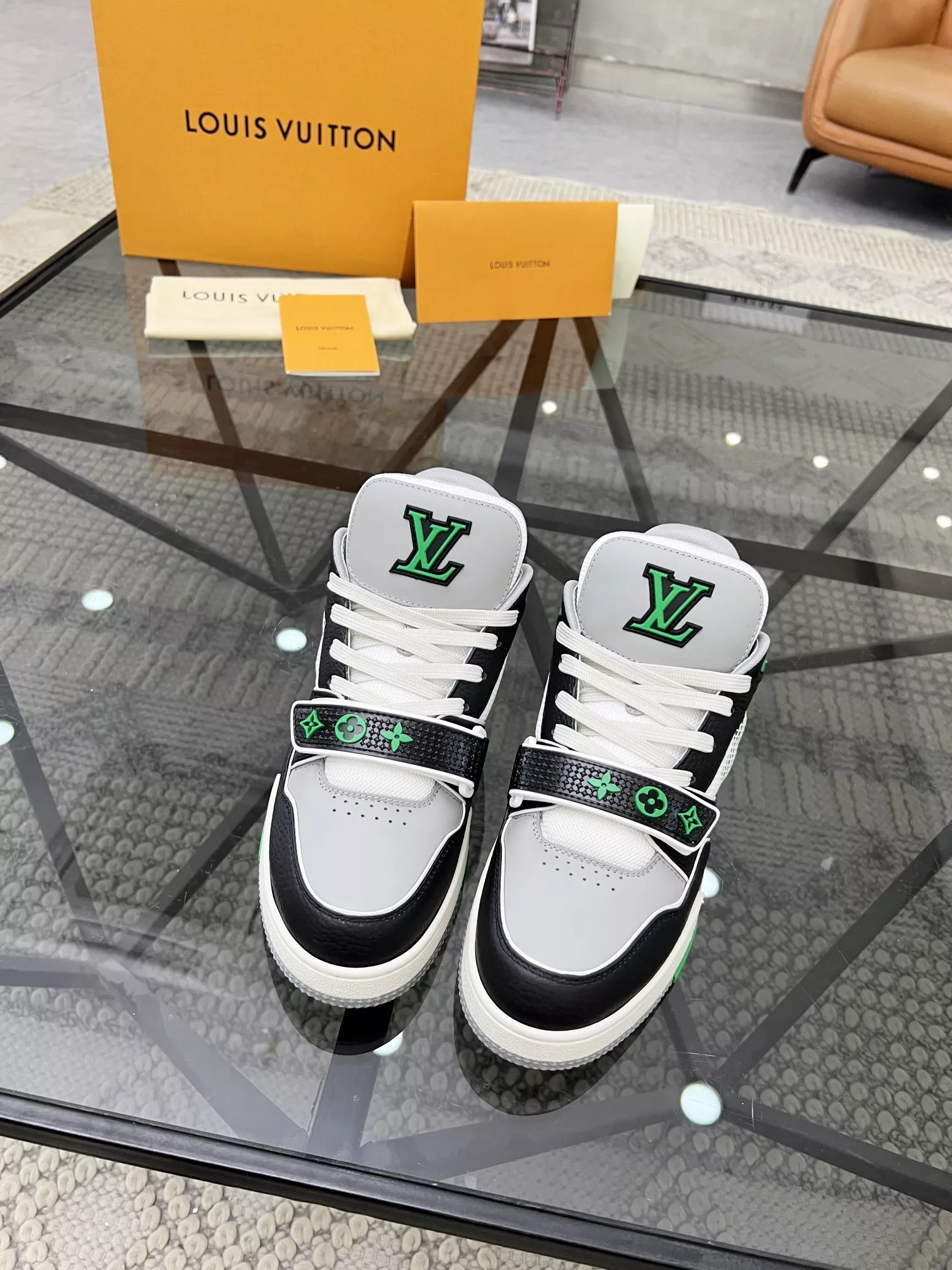 Louis Vuitton Casual Shoes For Men Modern 7883