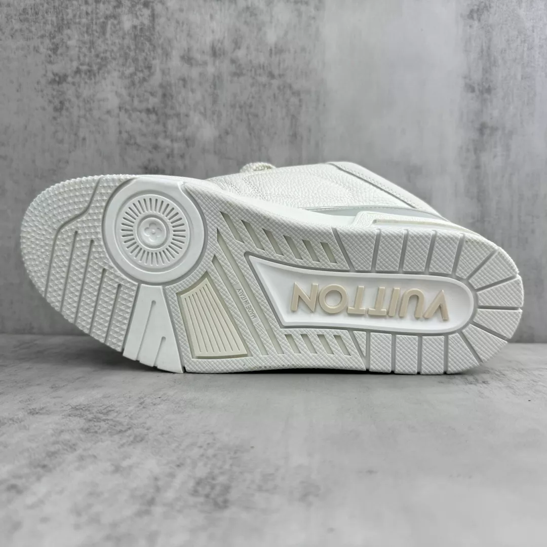 Louis Vuitton Casual Shoes For Men Popular 4570