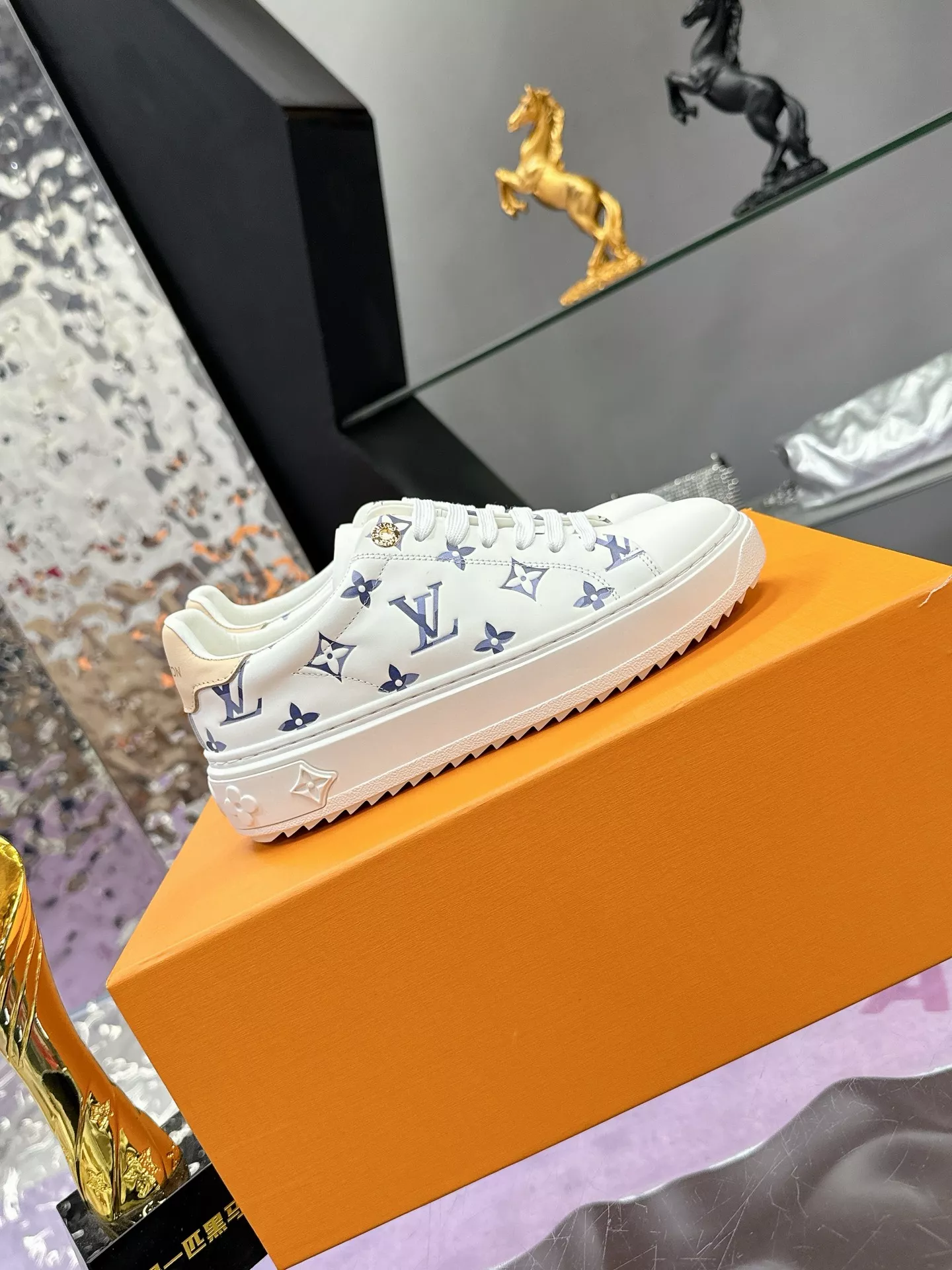 Louis Vuitton Casual Shoes For Men Practical 4212