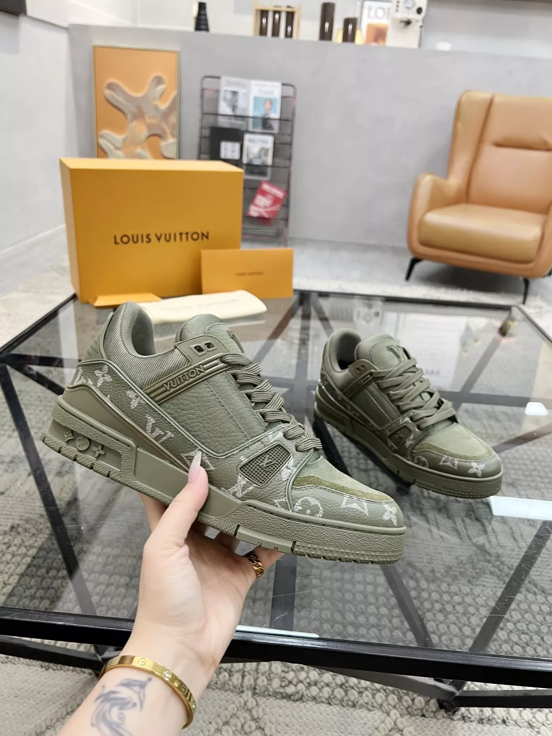 Louis Vuitton Casual Shoes For Men Practical 6001