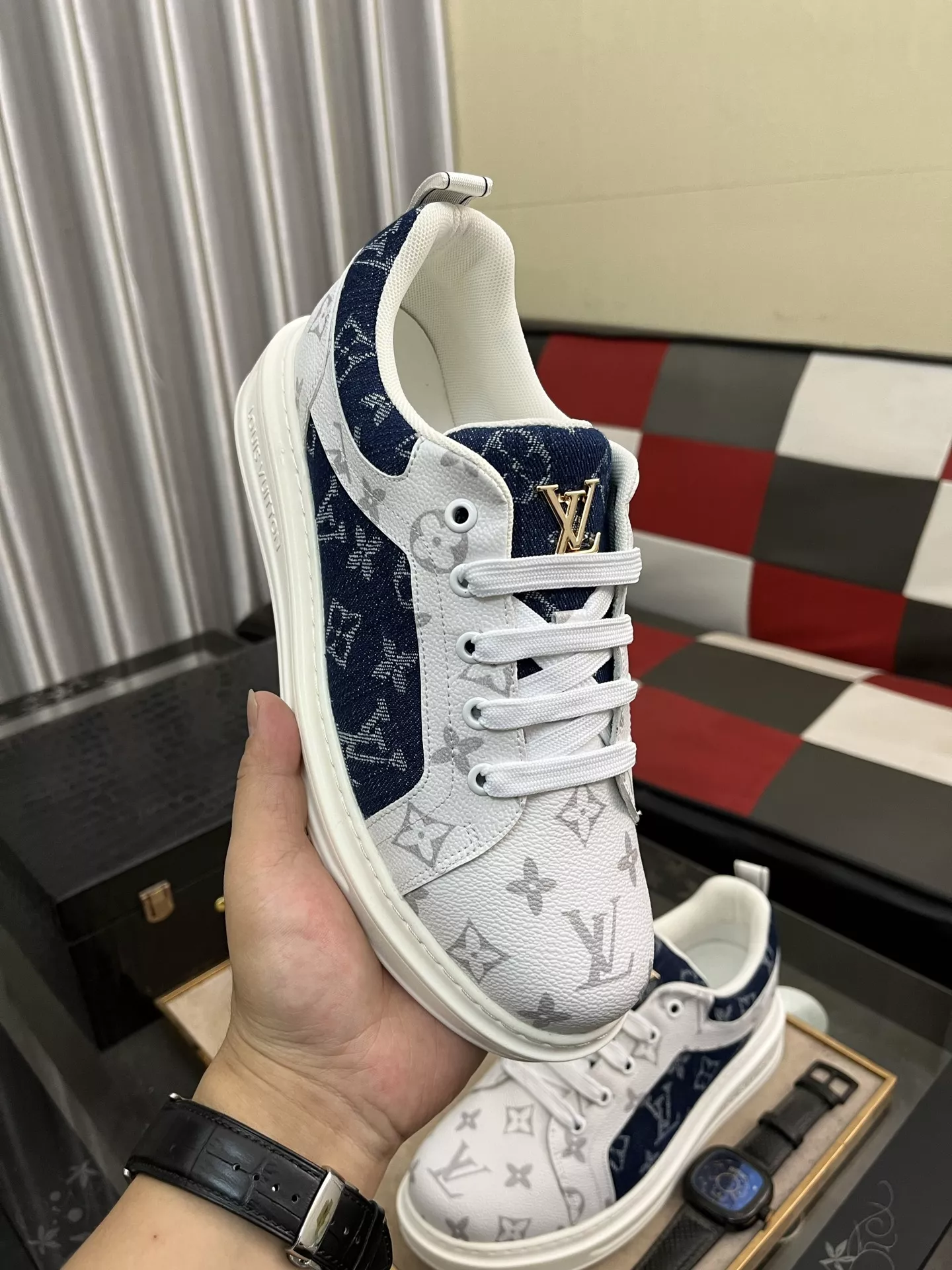 Louis Vuitton Casual Shoes For Men Practical 8063