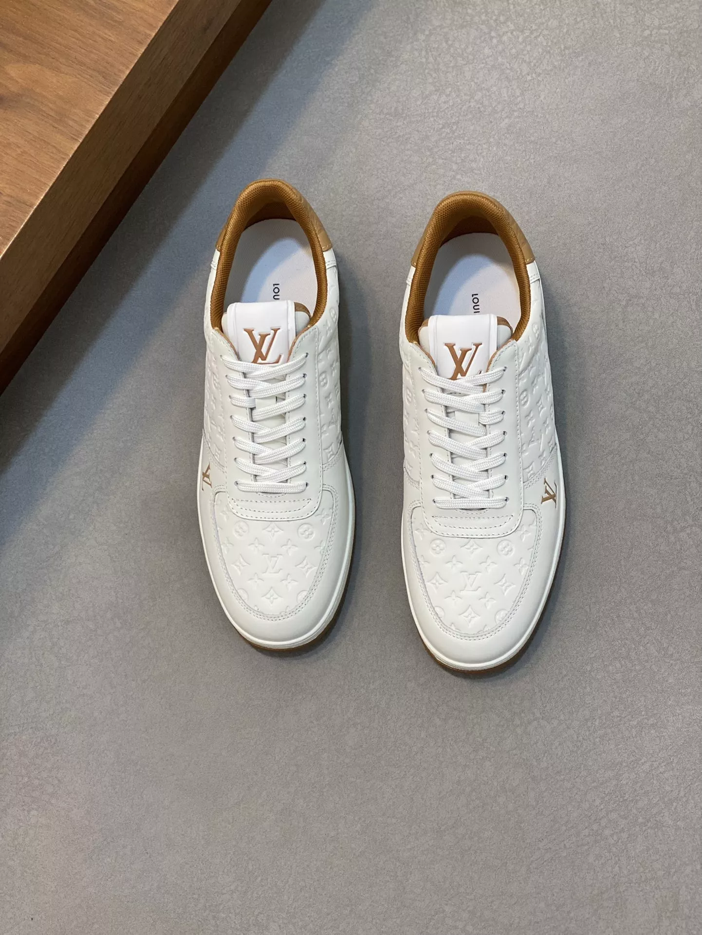 Louis Vuitton Casual Shoes For Men Practical 834