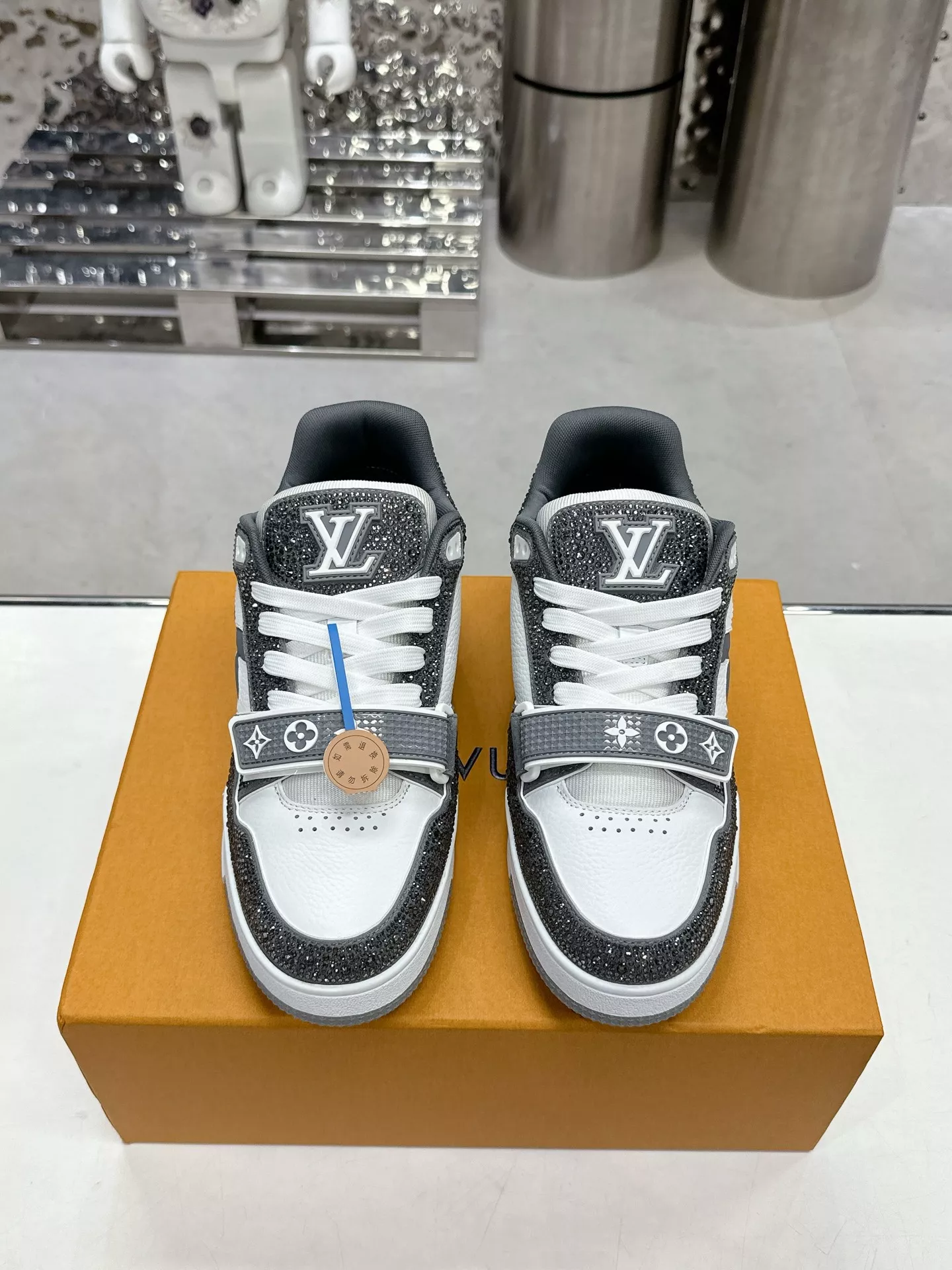 Louis Vuitton Casual Shoes For Men Refined 117