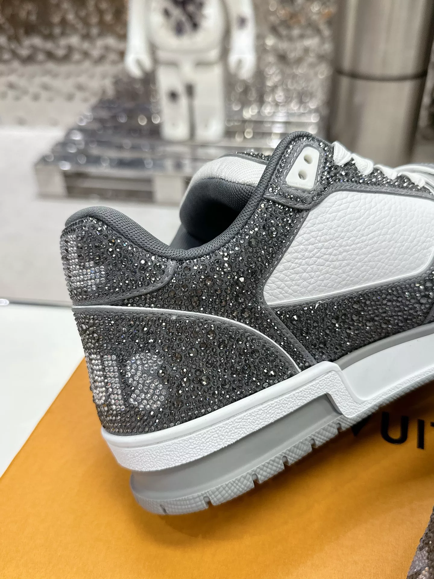 Louis Vuitton Casual Shoes For Men Refined 117