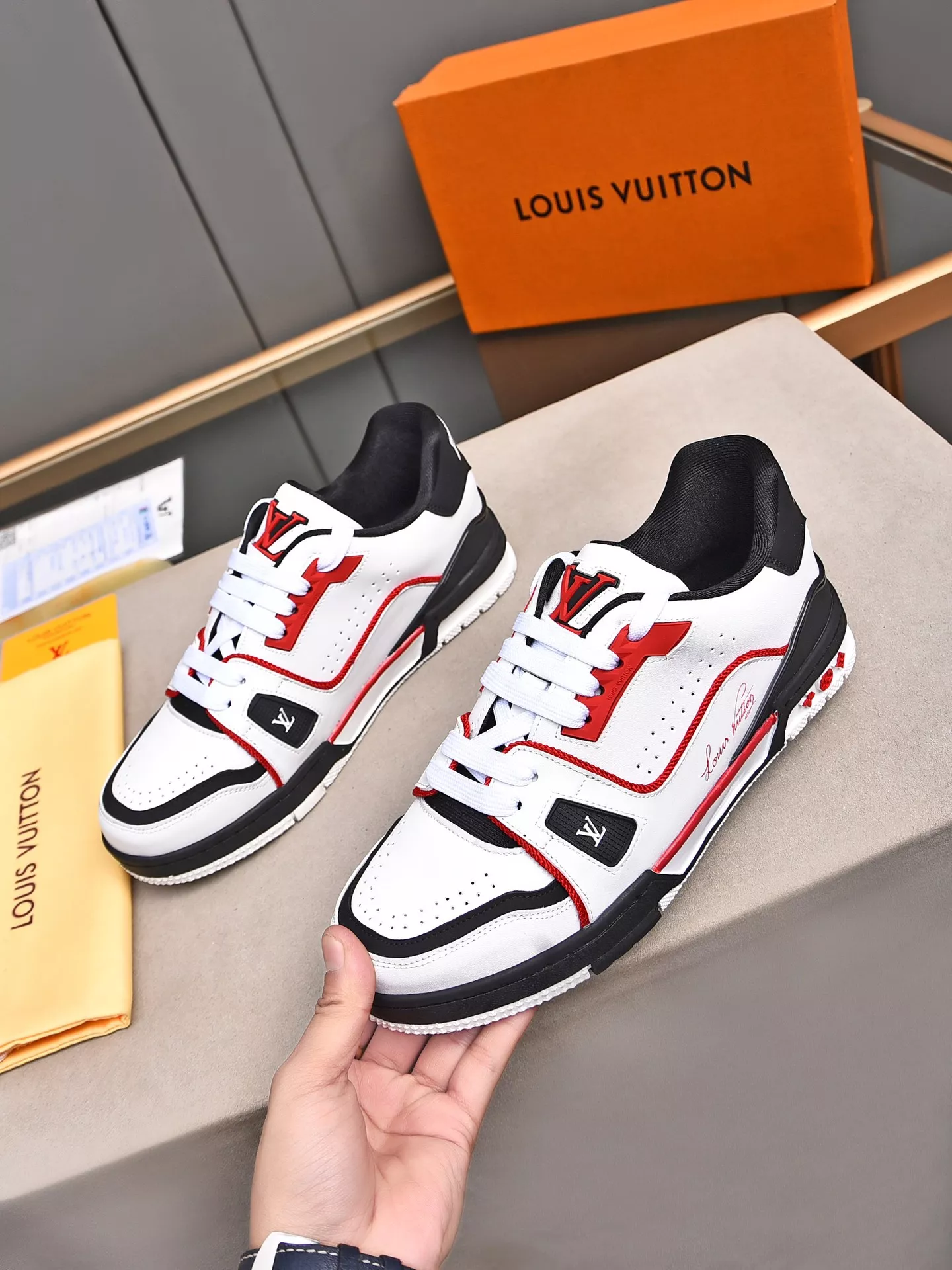 Louis Vuitton Casual Shoes For Men Refined 2067