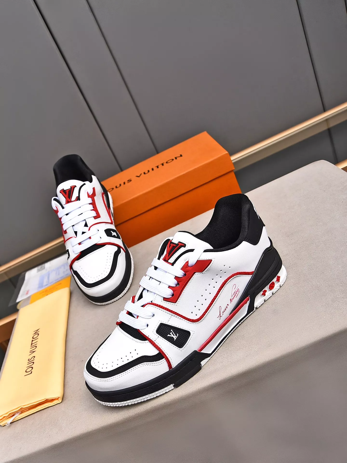 Louis Vuitton Casual Shoes For Men Refined 2067