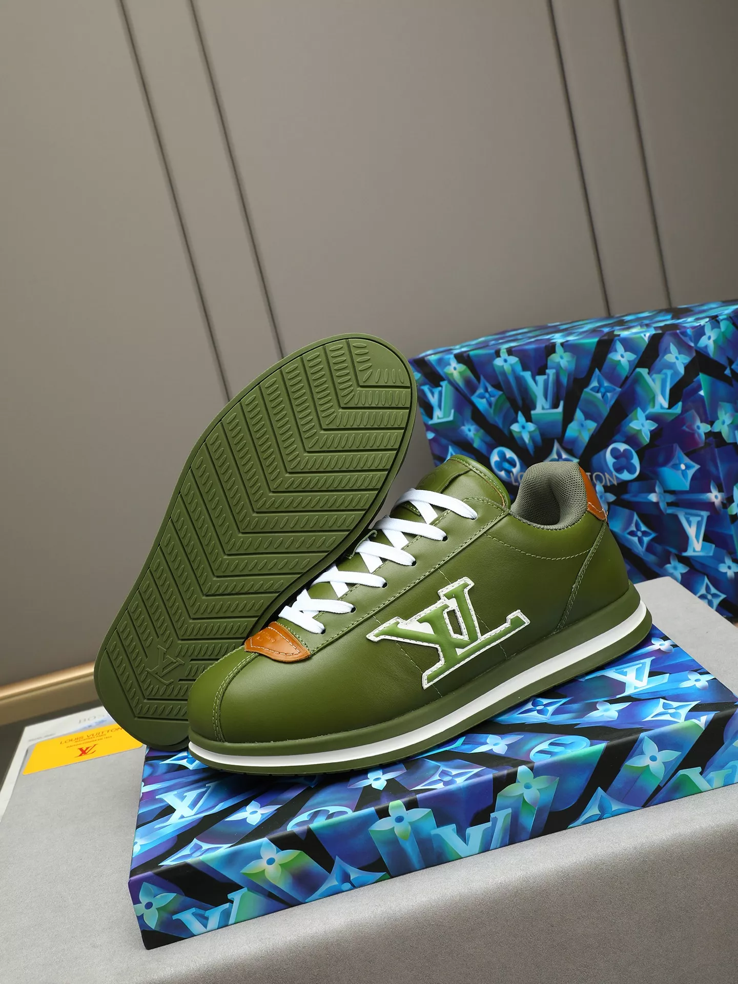 Louis Vuitton Casual Shoes For Men Refined 416