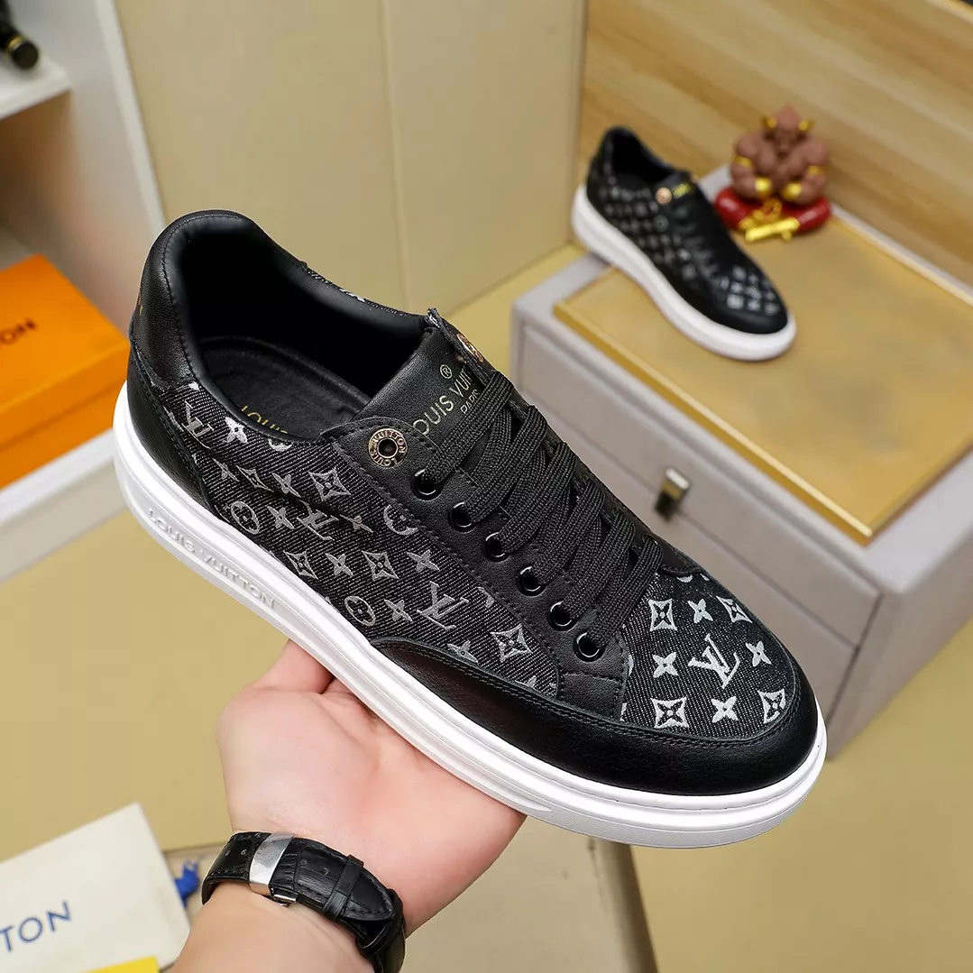 Louis Vuitton Casual Shoes For Men Refined 9355
