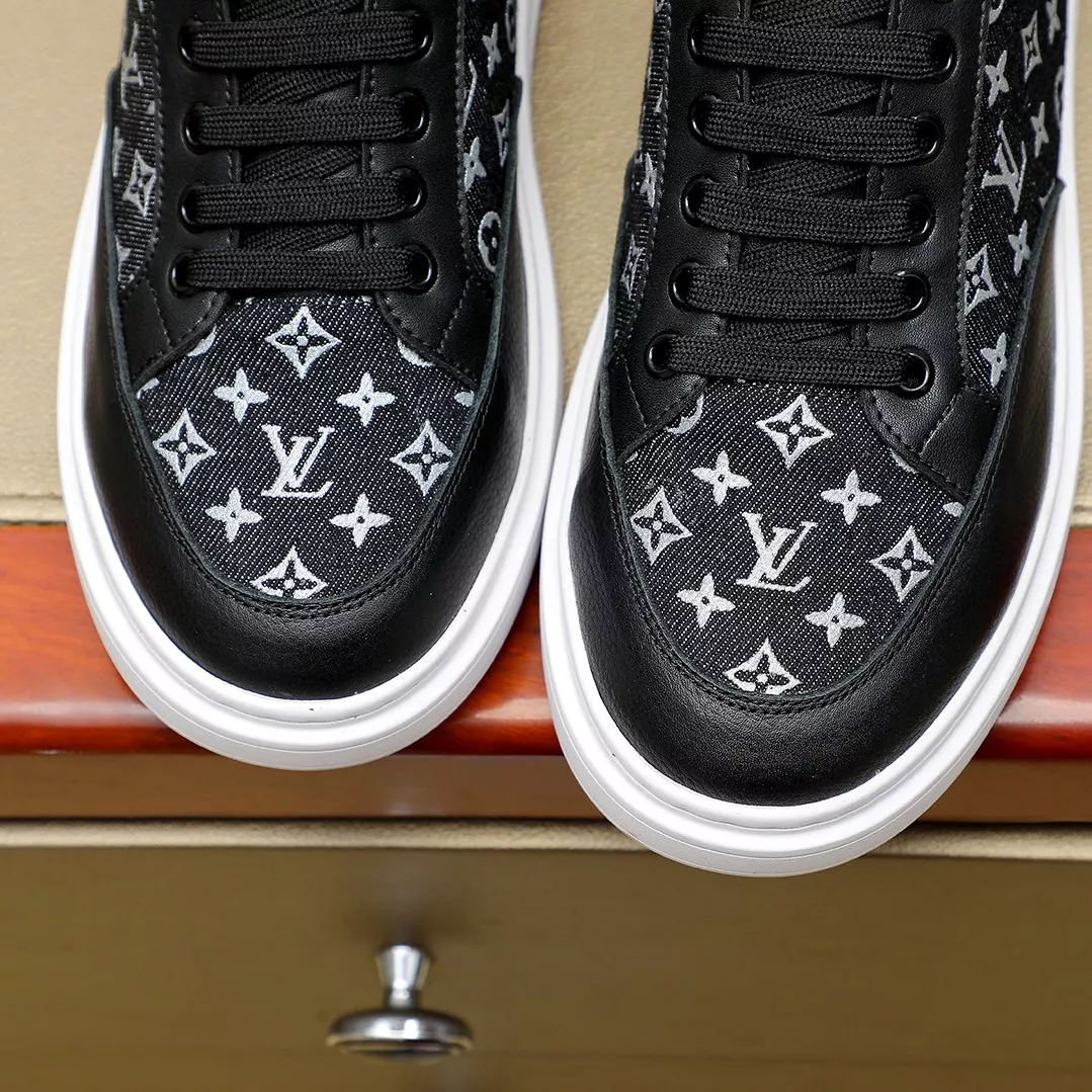 Louis Vuitton Casual Shoes For Men Refined 9355