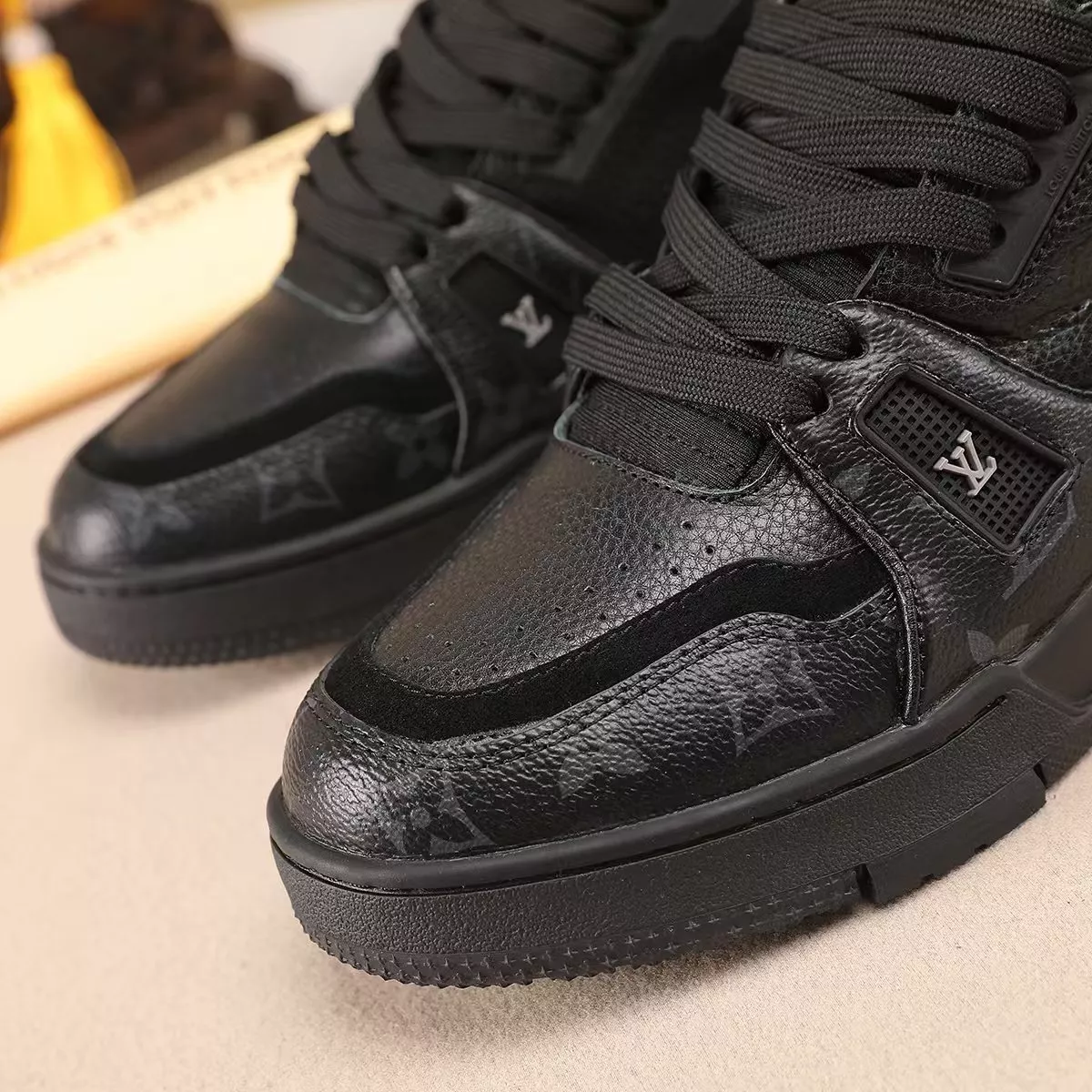 Louis Vuitton Casual Shoes For Men Reliable 3992