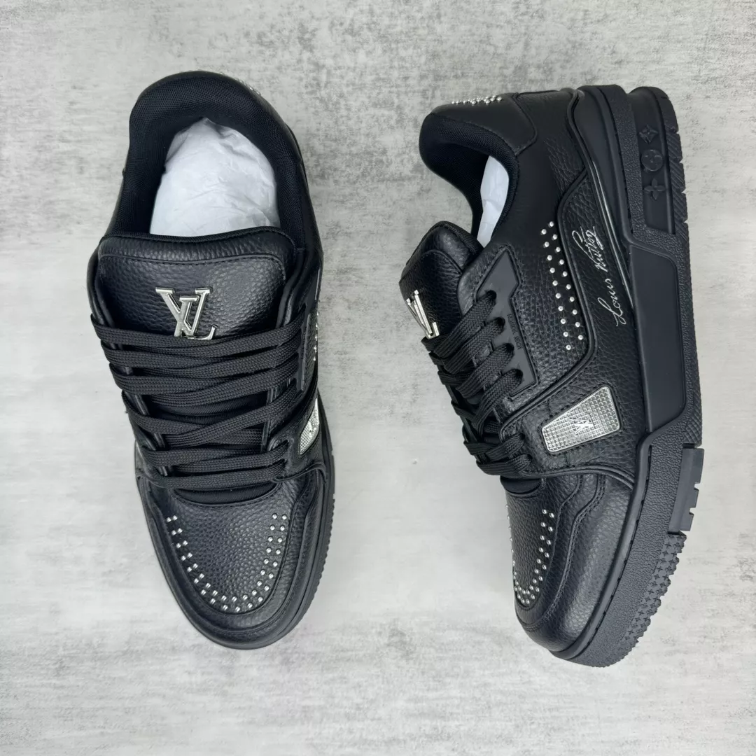 Louis Vuitton Casual Shoes For Men Resilient 2560