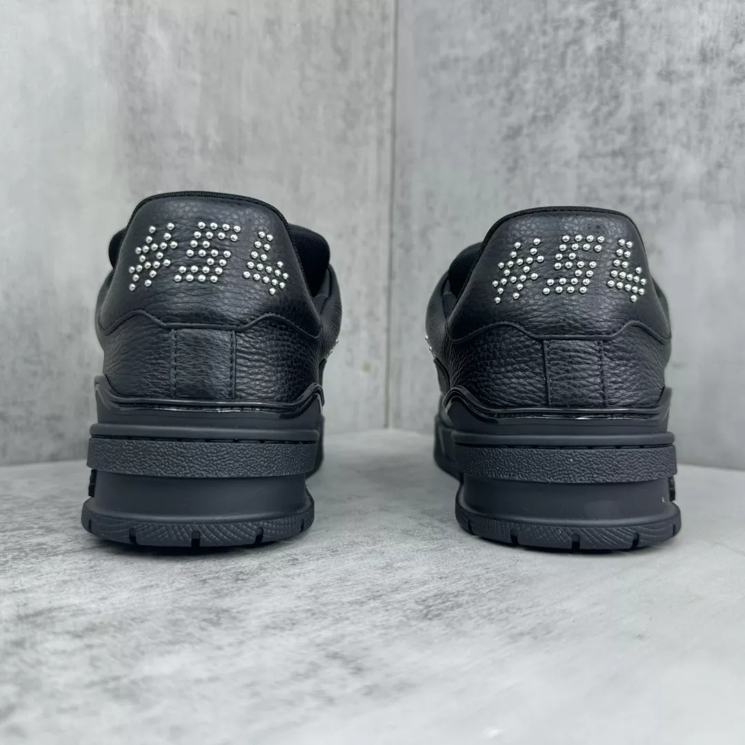 Louis Vuitton Casual Shoes For Men Resilient 2560