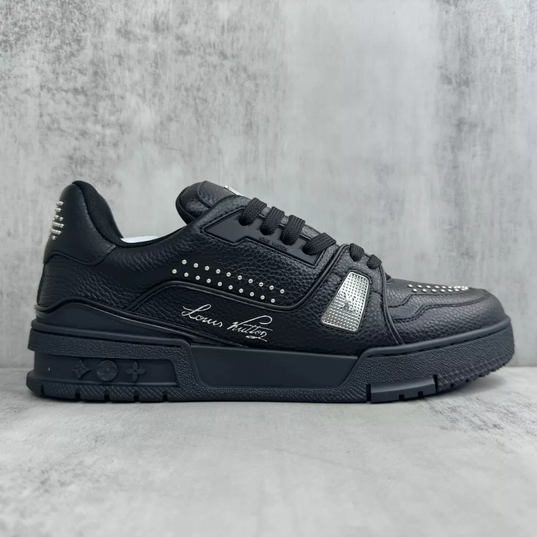 Louis Vuitton Casual Shoes For Men Resilient 2560