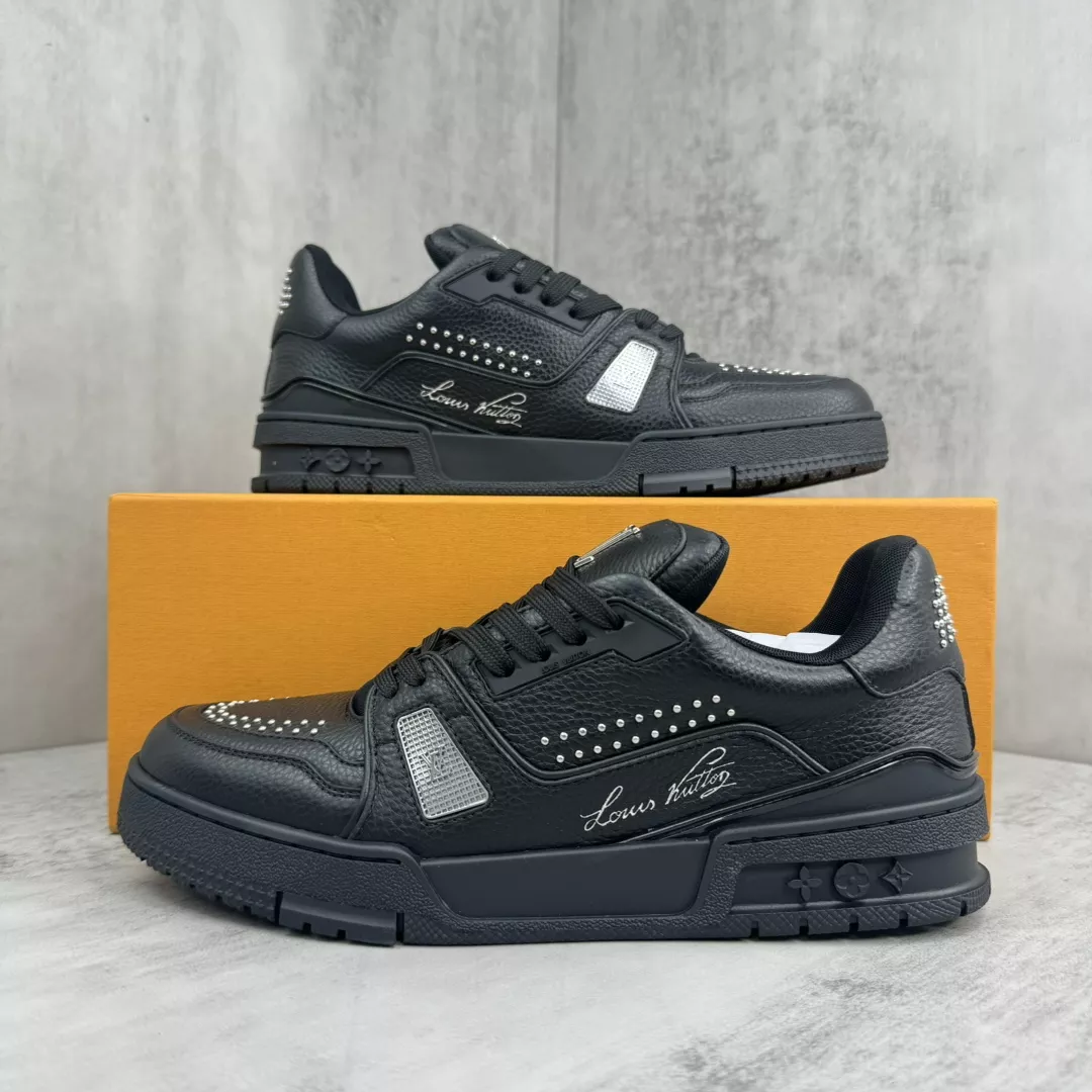Louis Vuitton Casual Shoes For Men Resilient 2560