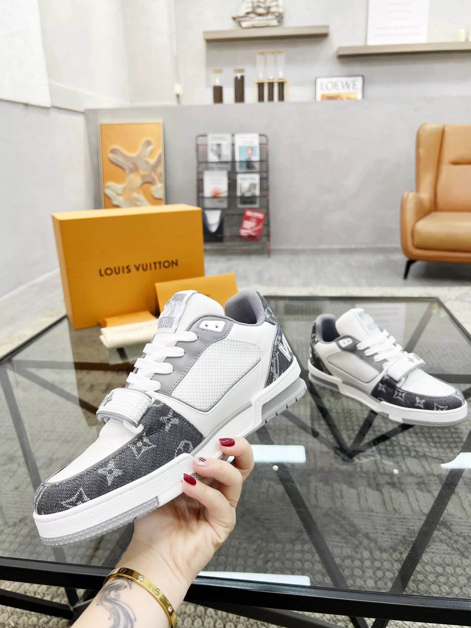 Louis Vuitton Casual Shoes For Men Sleek 9276