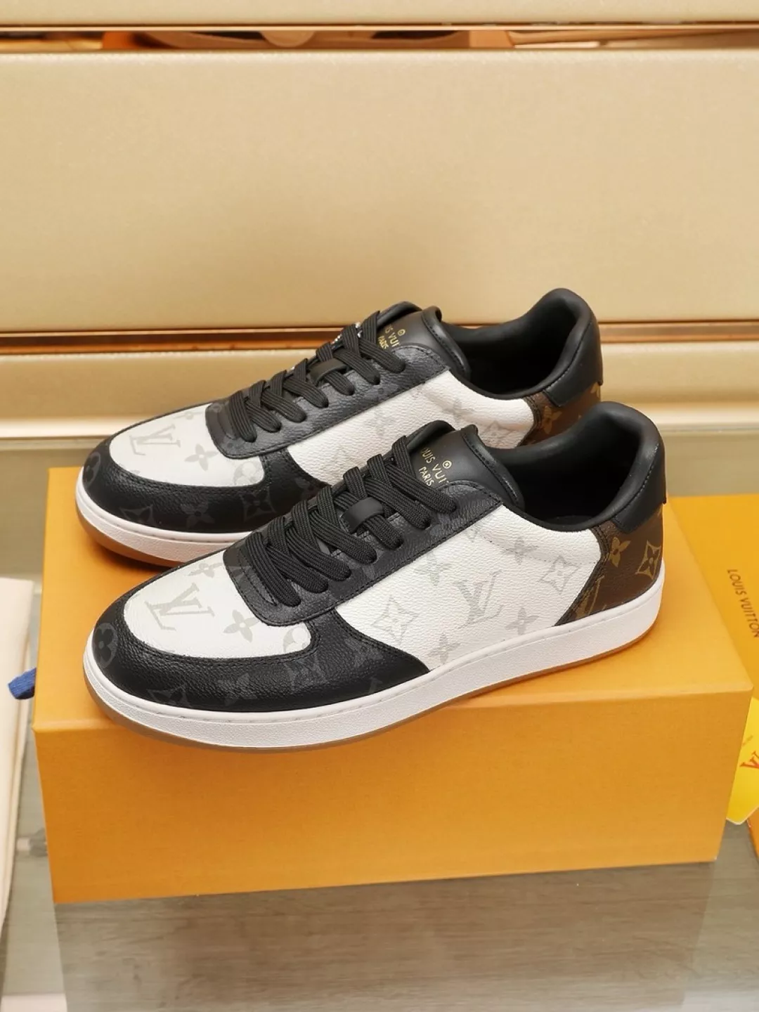 Louis Vuitton Casual Shoes For Men Soft 4974