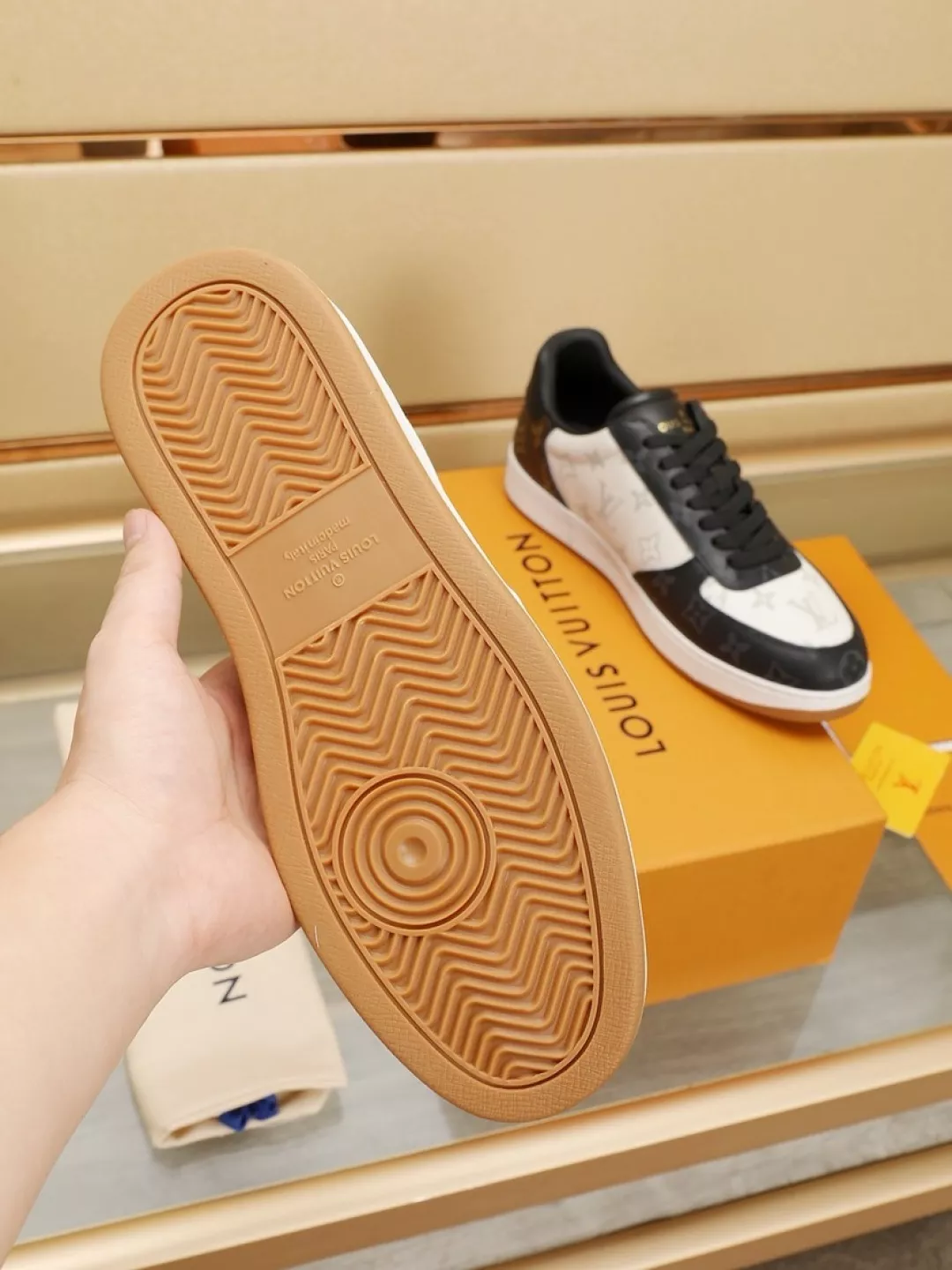 Louis Vuitton Casual Shoes For Men Soft 4974
