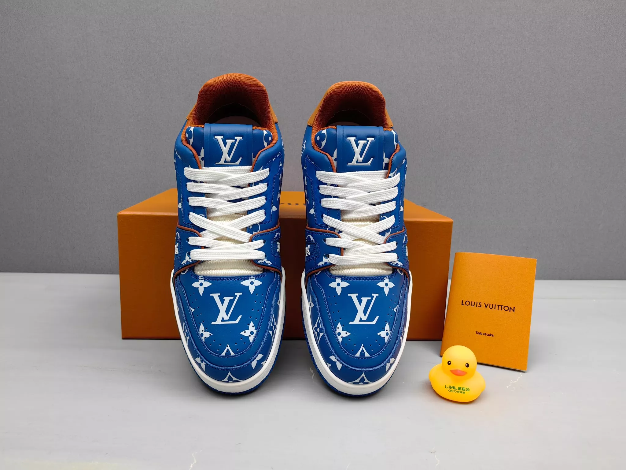 Louis Vuitton Casual Shoes For Men Soft 8737