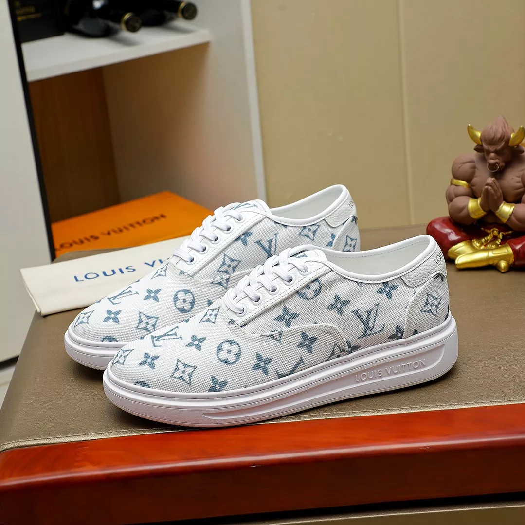 Louis Vuitton Casual Shoes For Men StreetReady 2220