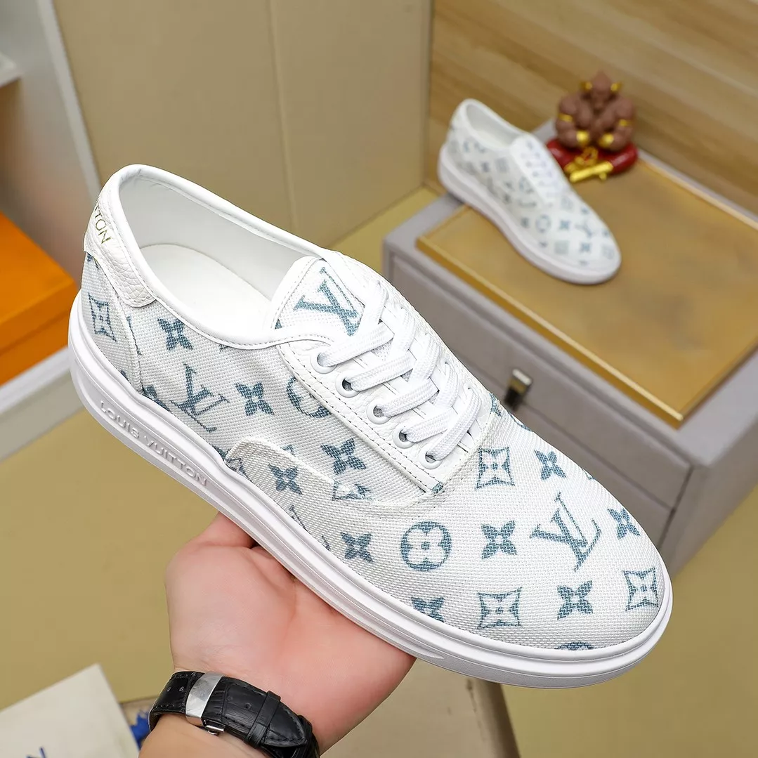 Louis Vuitton Casual Shoes For Men StreetReady 2220