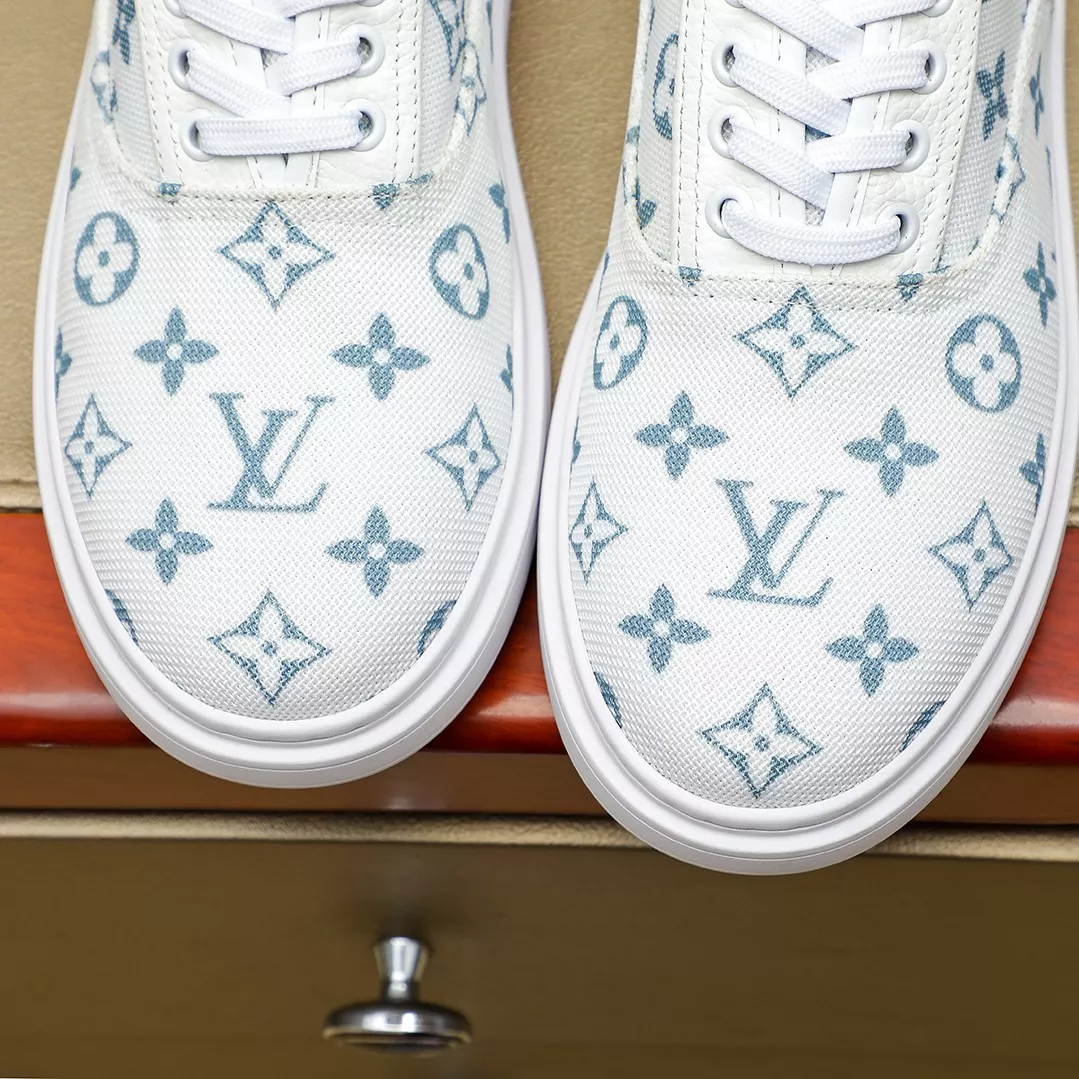 Louis Vuitton Casual Shoes For Men StreetReady 2220