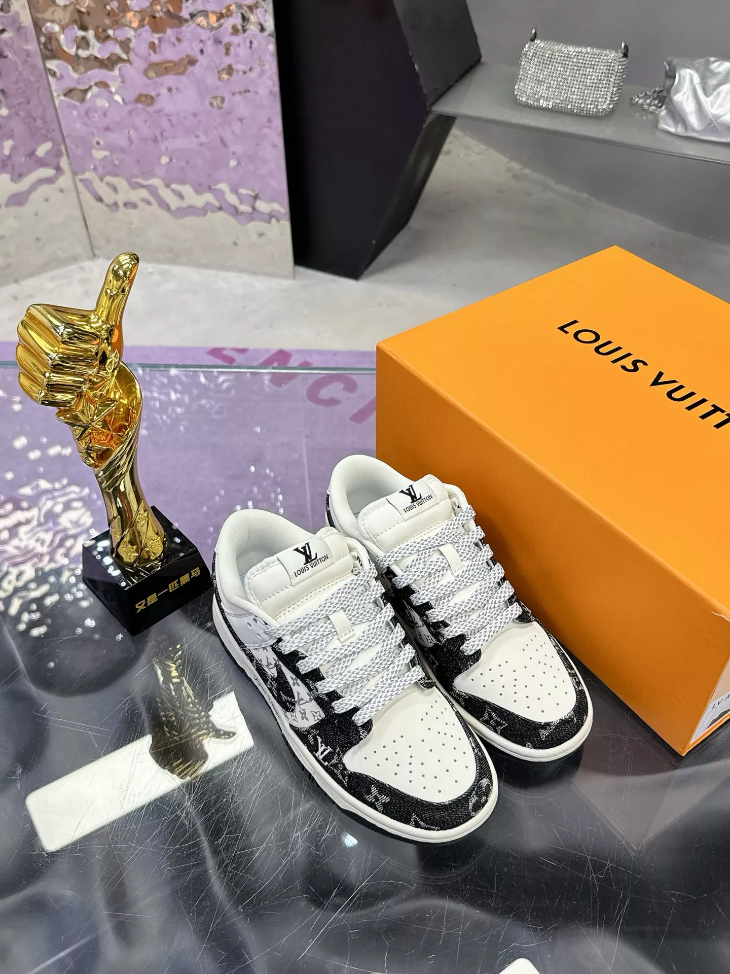 Louis Vuitton Casual Shoes For Men StreetReady 7859